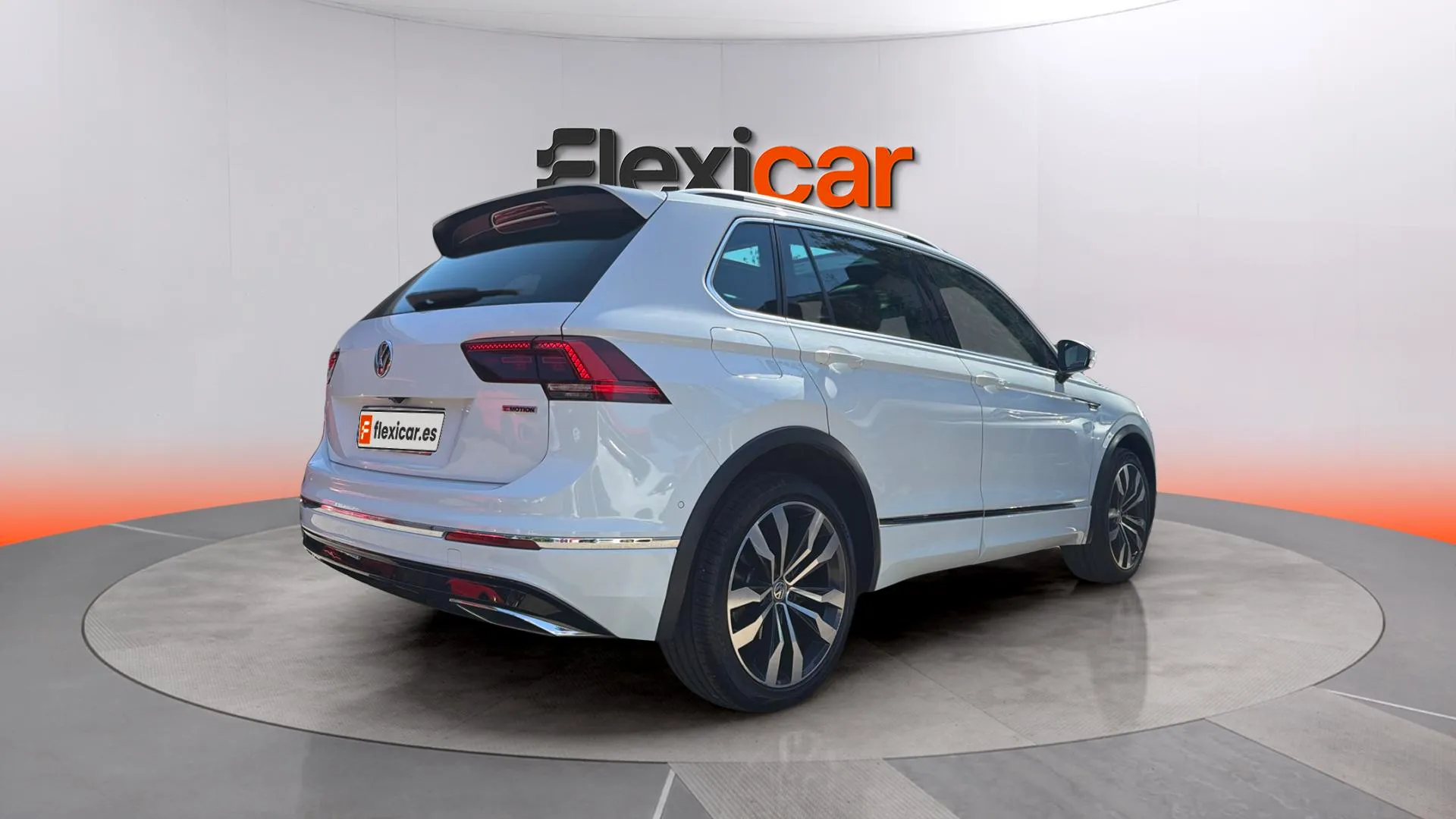 Volkswagen Tiguan Sport 2.0 TDI 4Motion DSG - foto 3