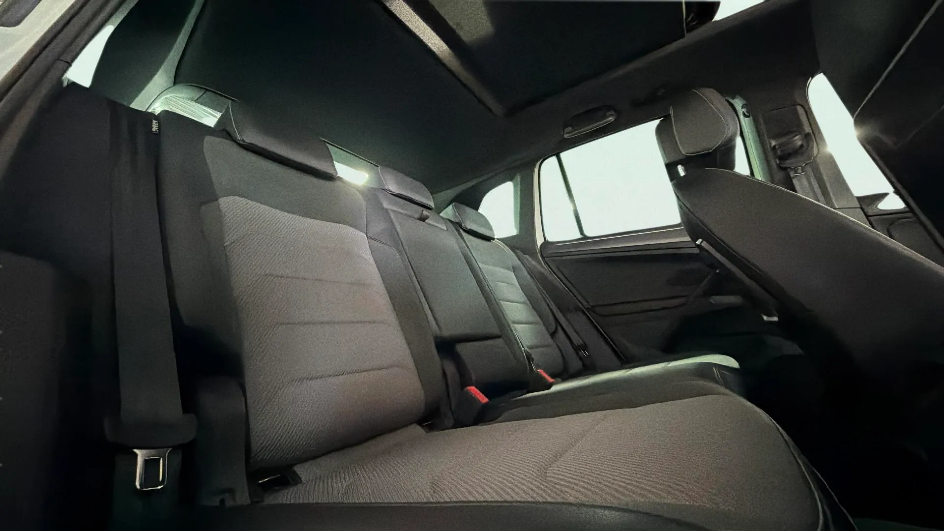 Volkswagen Tiguan Sport 2.0 TDI 4Motion DSG - foto 30