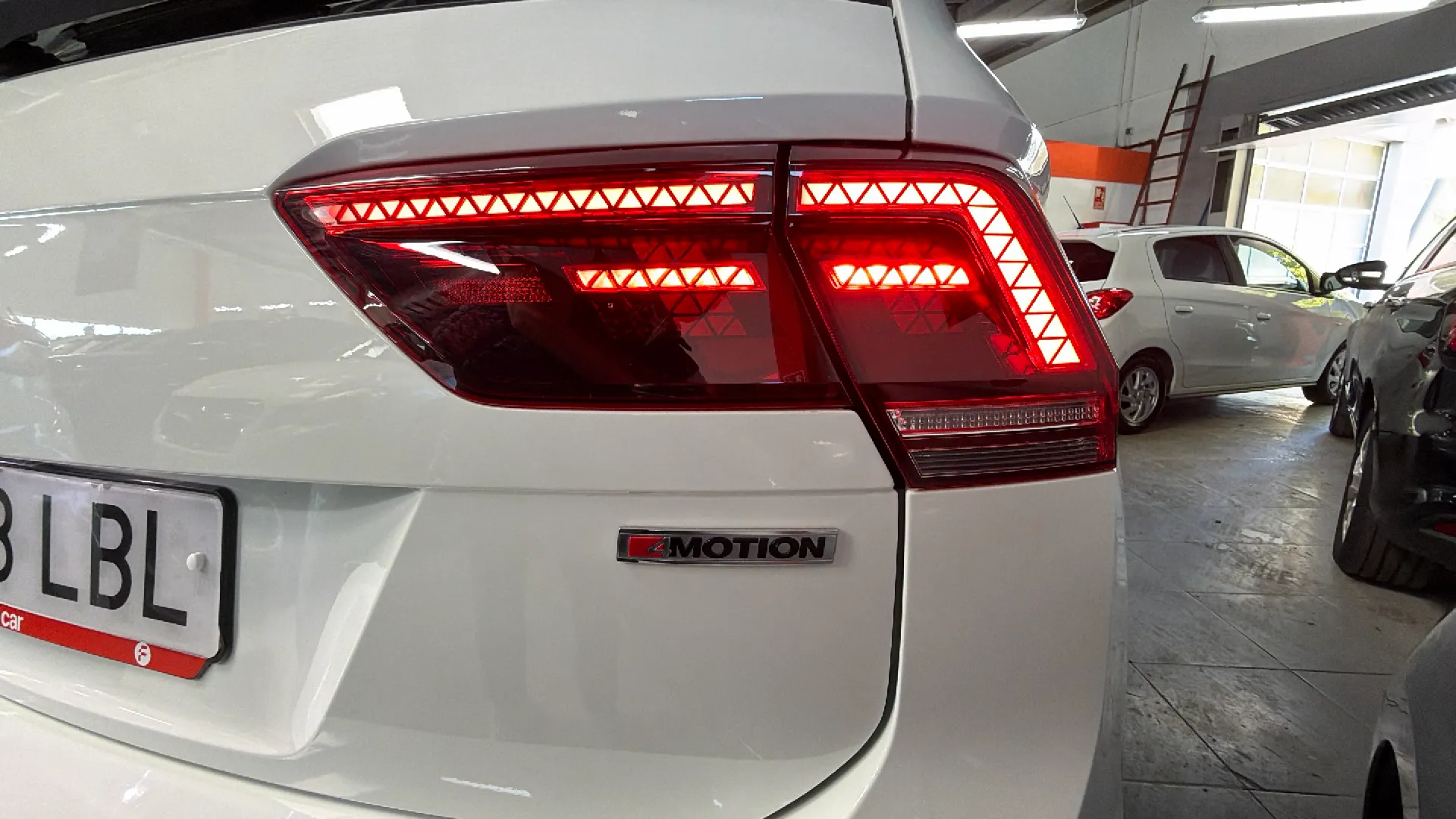 Volkswagen Tiguan Sport 2.0 TDI 4Motion DSG - foto 9