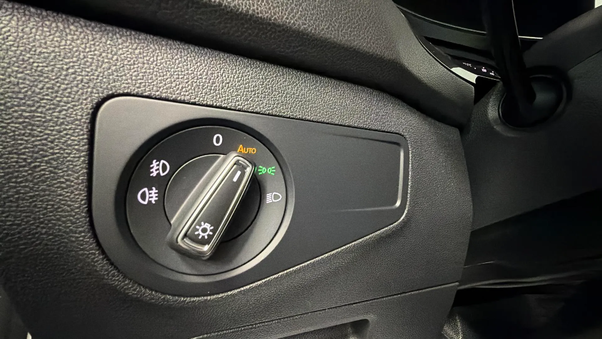 Volkswagen Tiguan Sport 2.0 TDI 4Motion DSG - foto 10
