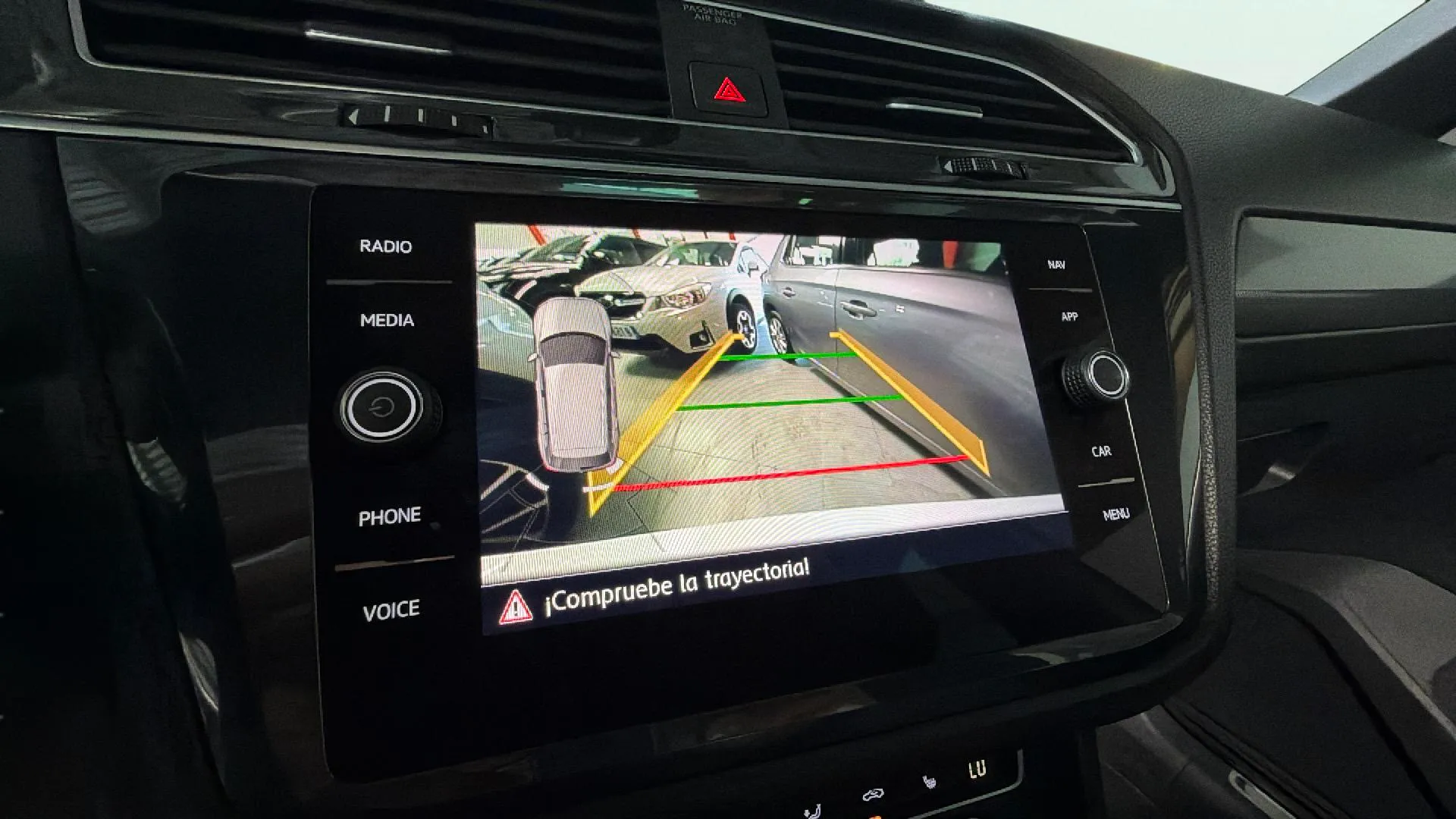 Volkswagen Tiguan Sport 2.0 TDI 4Motion DSG - foto 35