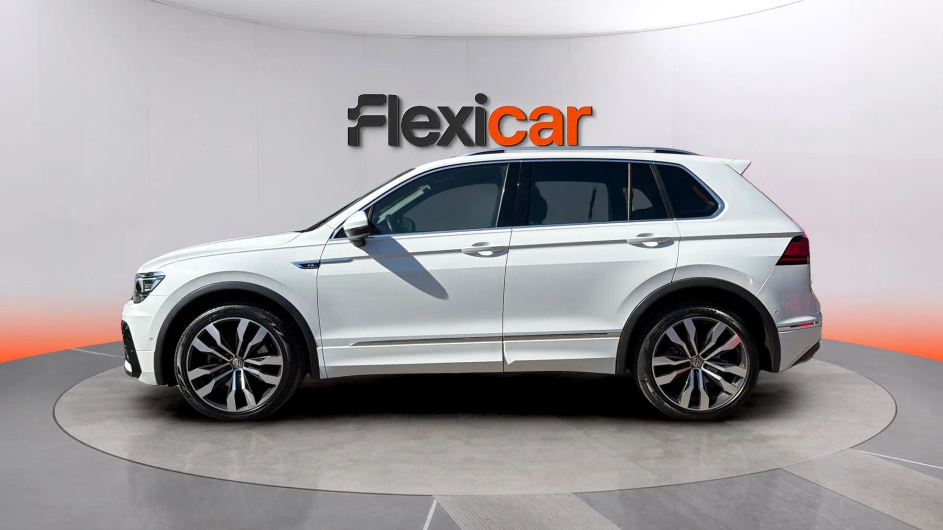 Volkswagen Tiguan Sport 2.0 TDI 4Motion DSG - foto 6