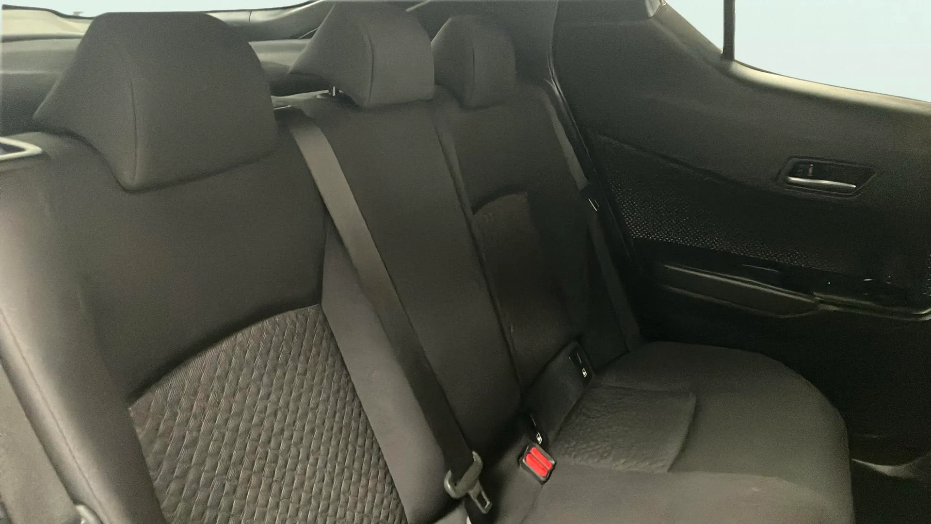 Toyota C-HR 1.8 125H Active - foto 16