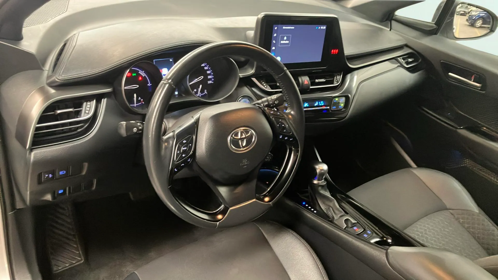 Toyota C-HR 1.8 125H Active - foto 8