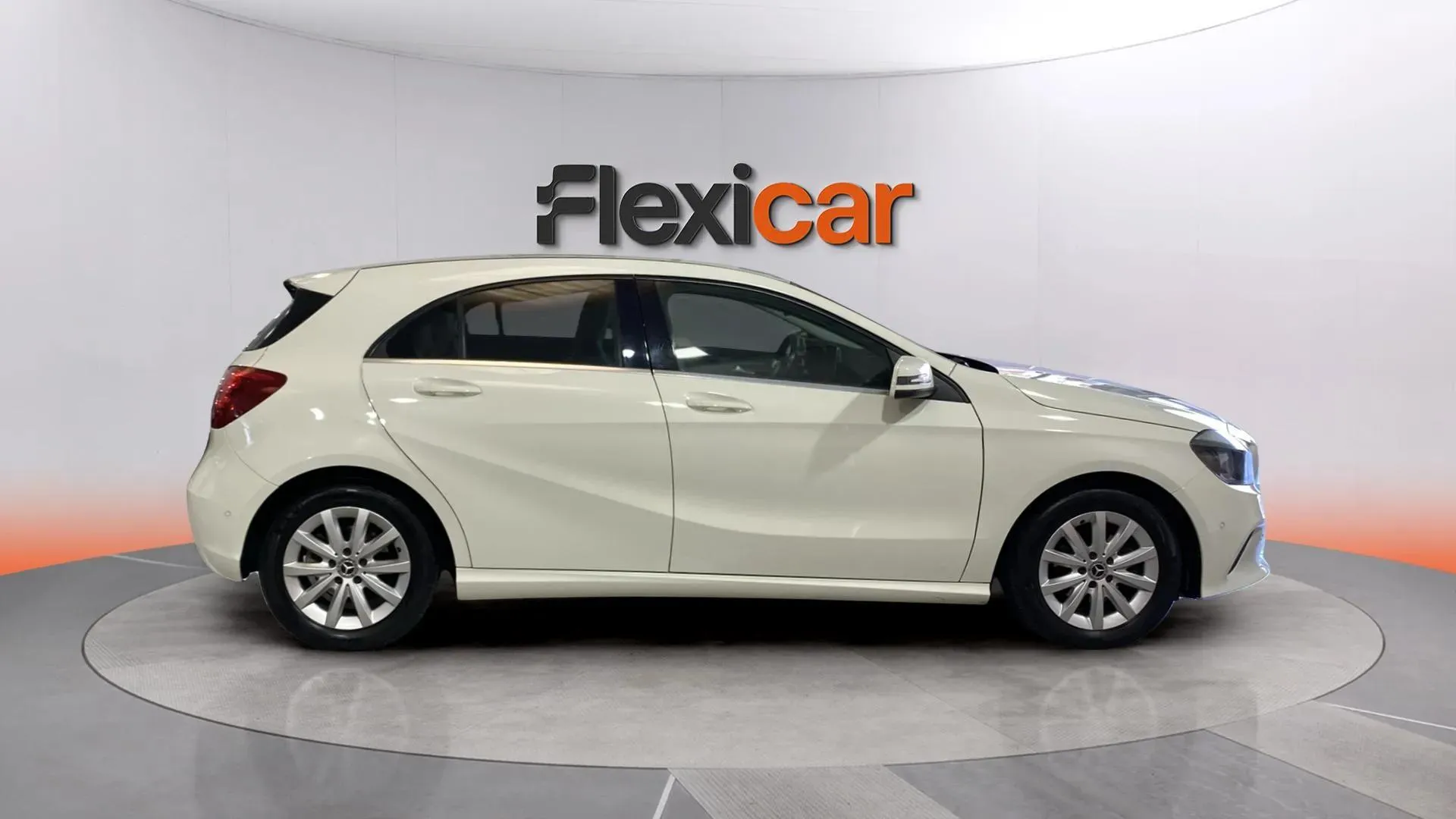 Mercedes-Benz Clase A A 180 d - foto 3