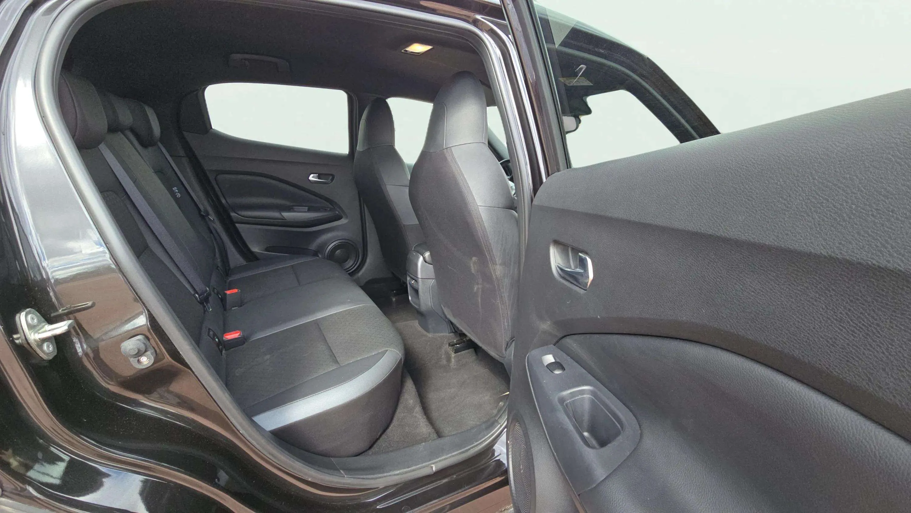 Nissan Juke DIG-T N-Connecta - foto 16