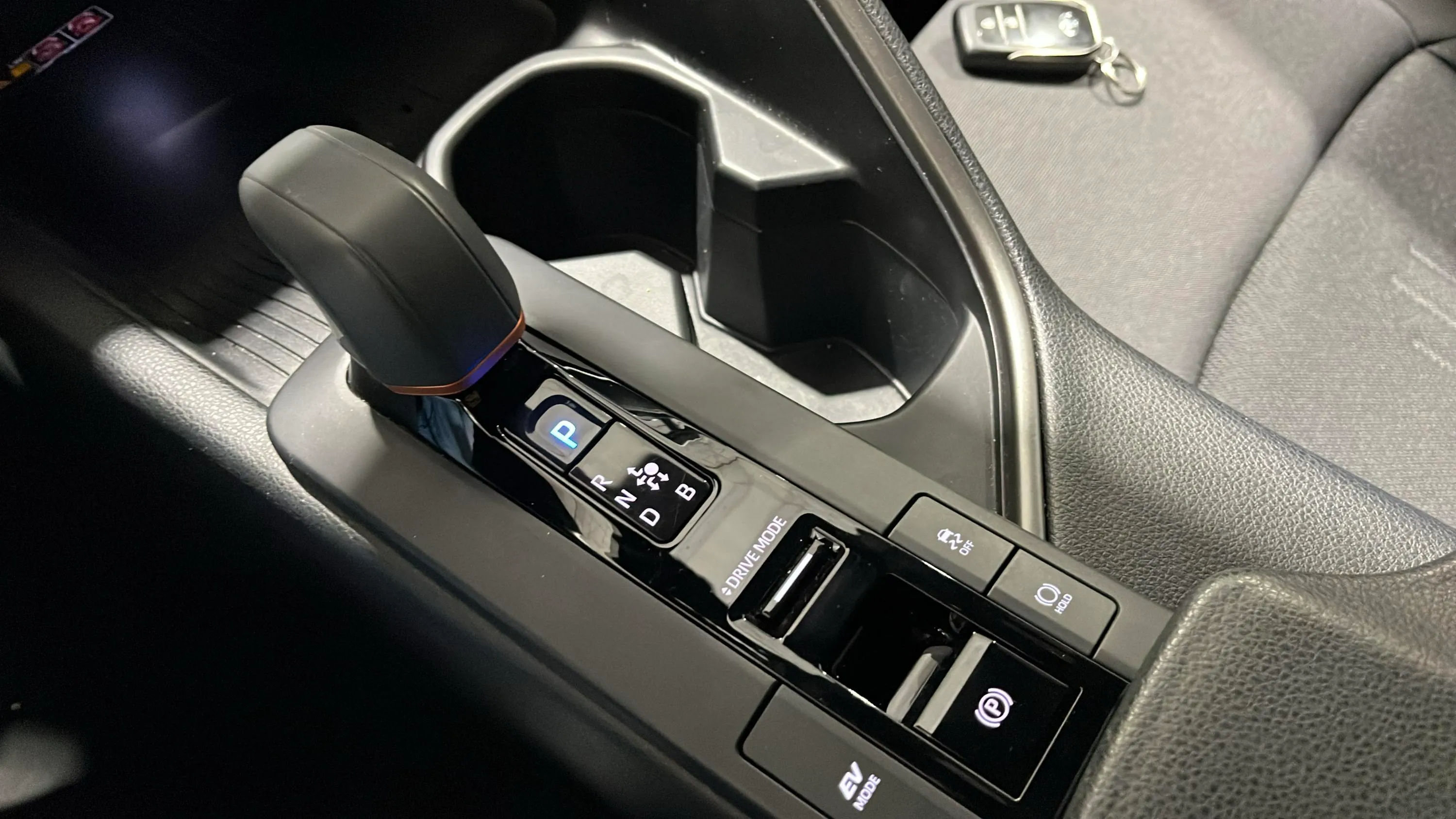 Toyota C-HR 1.8 Advance Hybrid 140 - foto 25