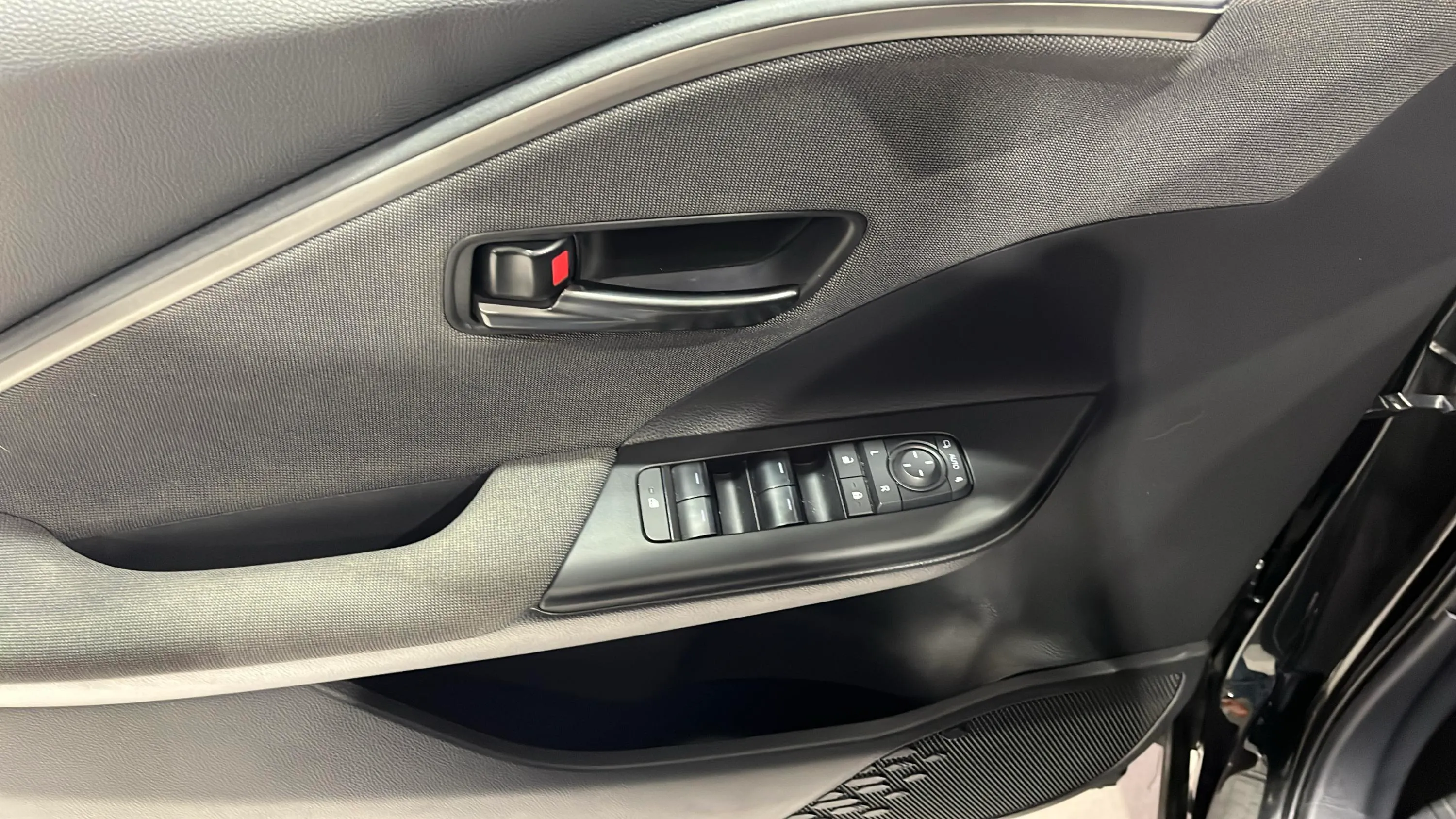 Toyota C-HR 1.8 Advance Hybrid 140 - foto 14