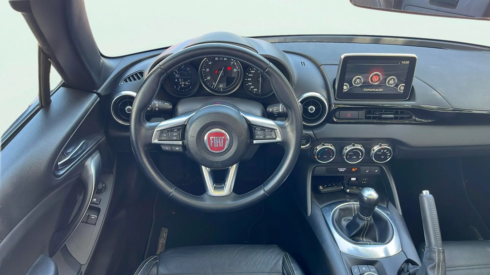 Fiat 124 Spider Lusso - foto 16