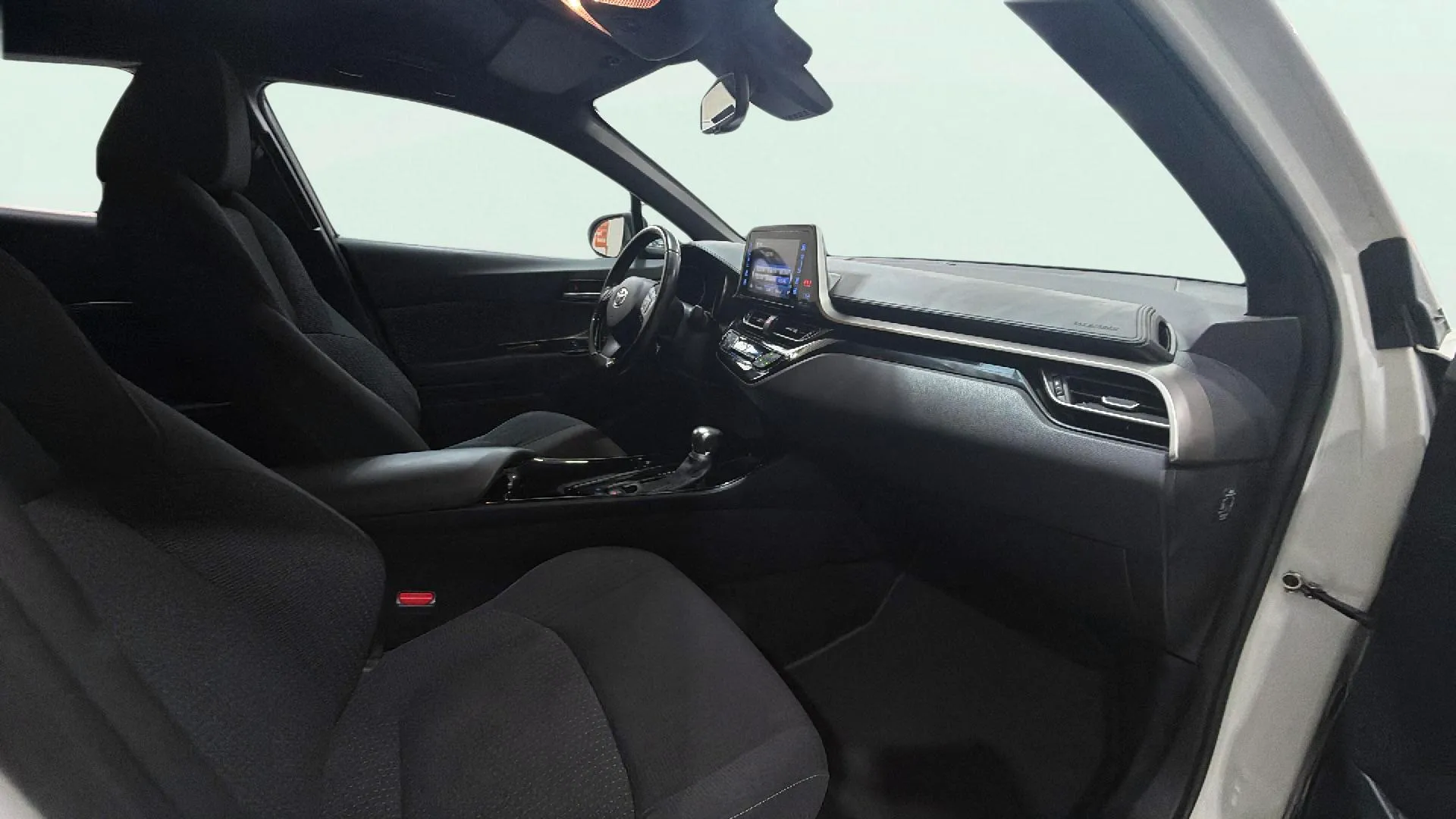 Toyota C-HR 1.8 125H Active - foto 16