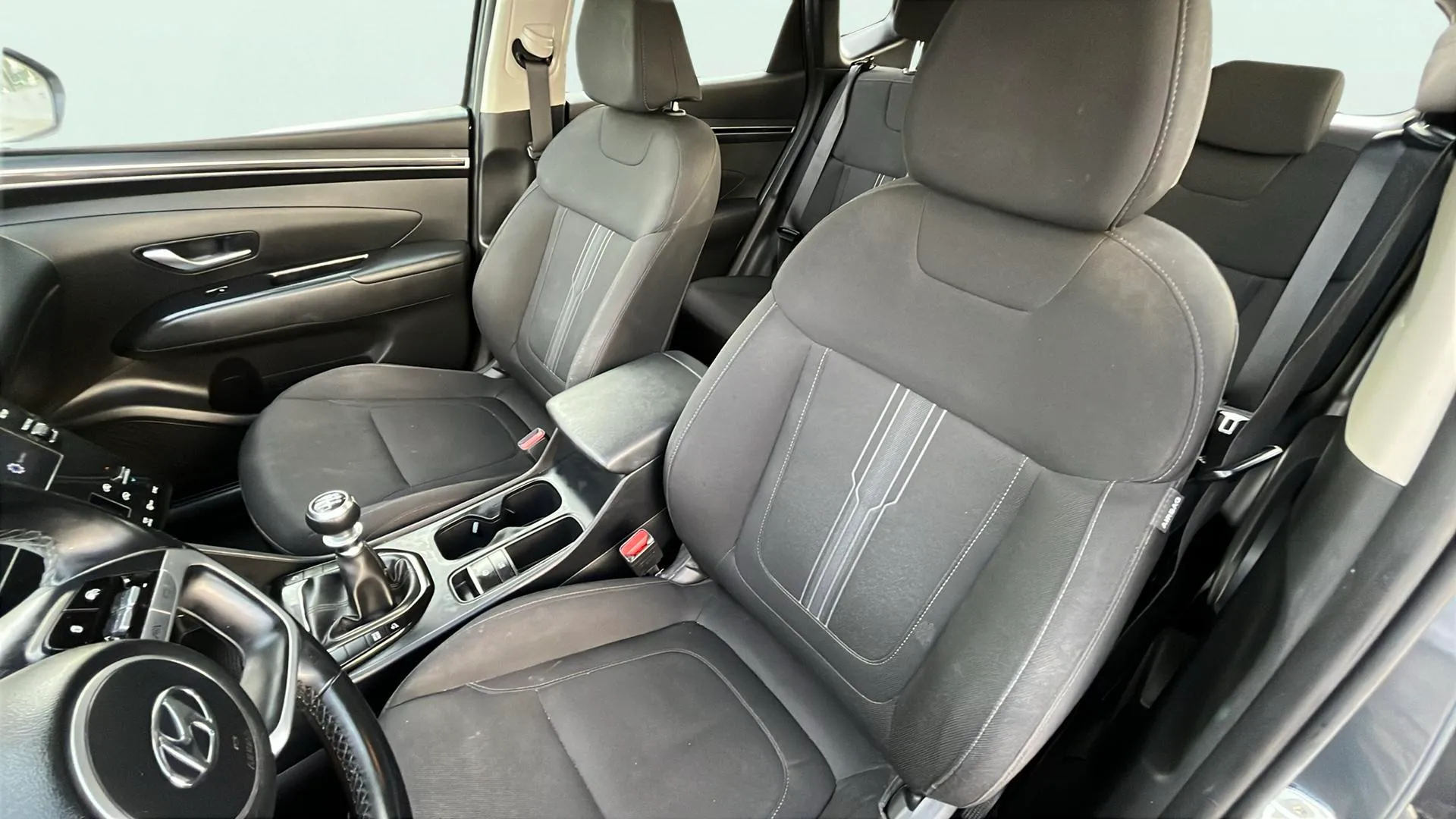 Hyundai Tucson 1.6 CRDi Maxx - foto 15