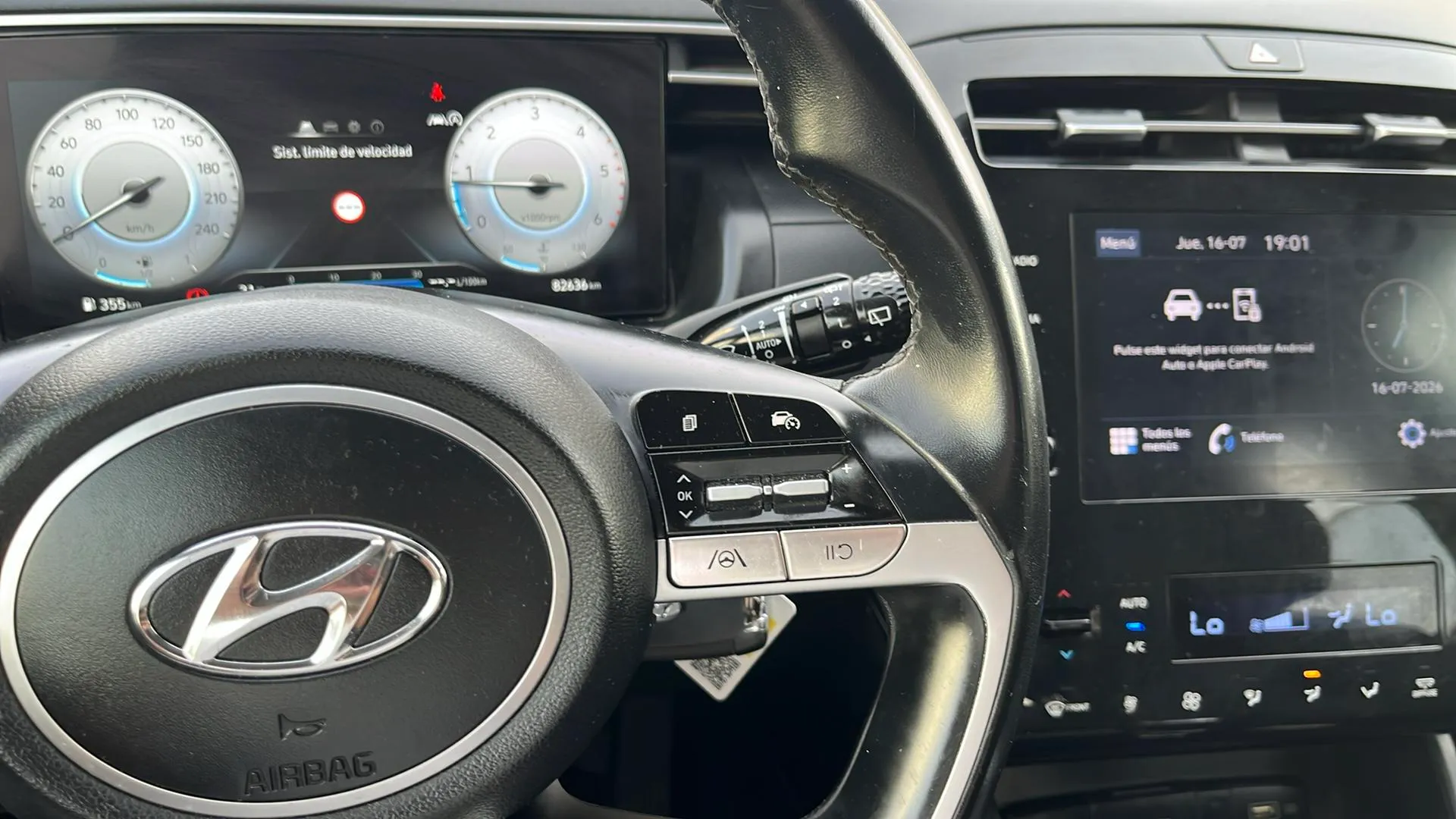 Hyundai Tucson 1.6 CRDi Maxx - foto 12