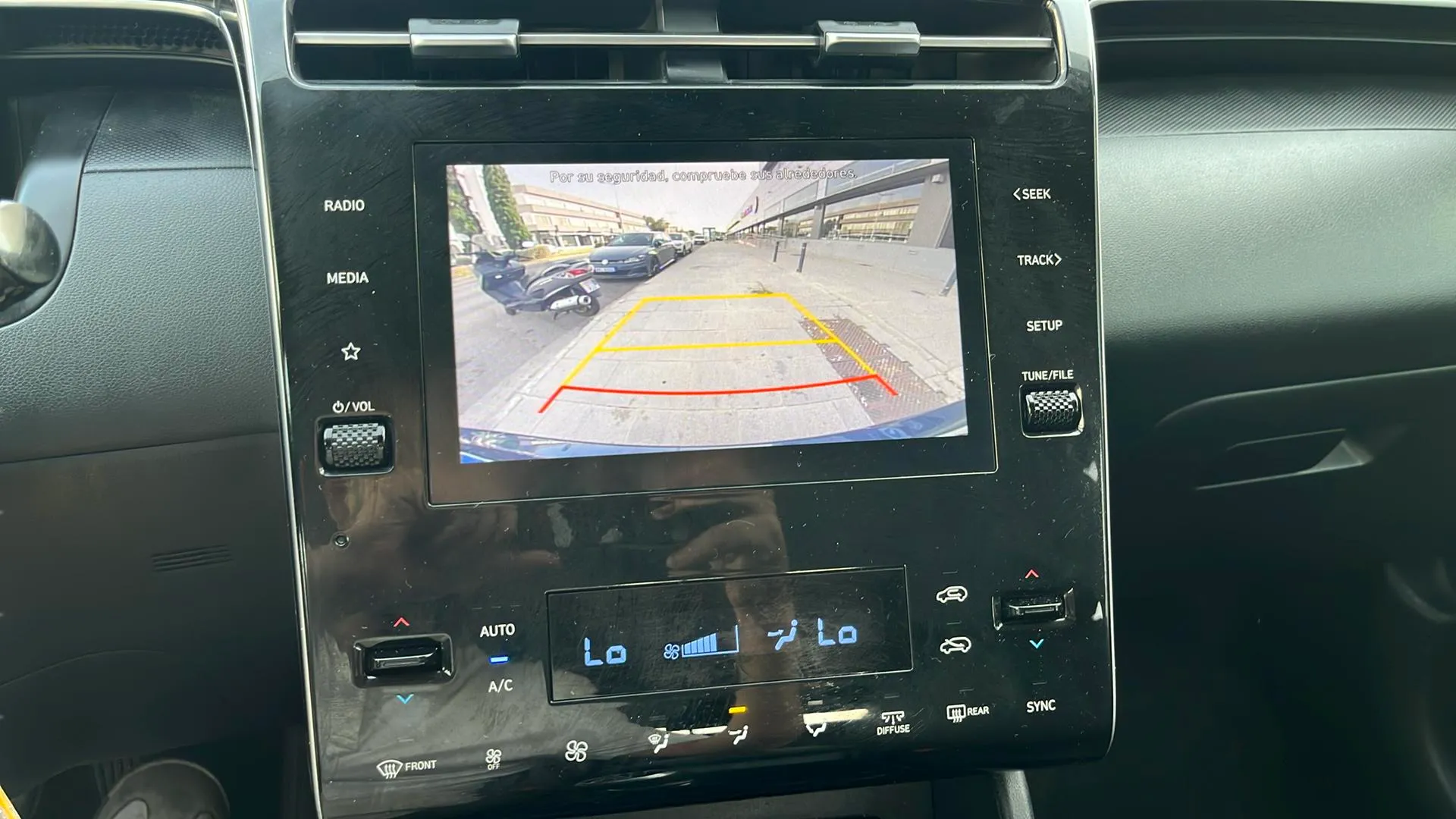 Hyundai Tucson 1.6 CRDi Maxx - foto 14