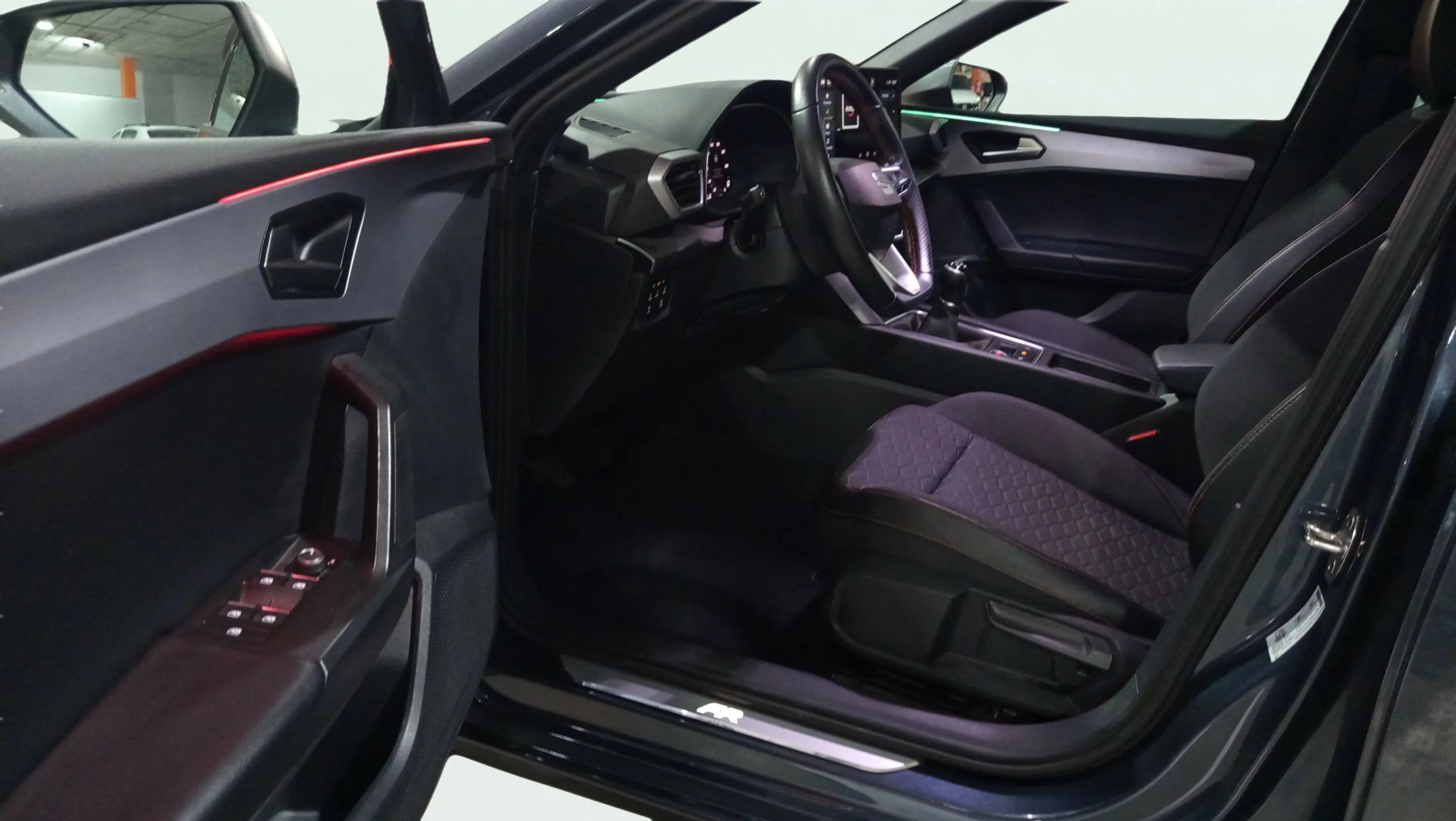 SEAT León 1.5 TSI FR 25 Aniversario - foto 23