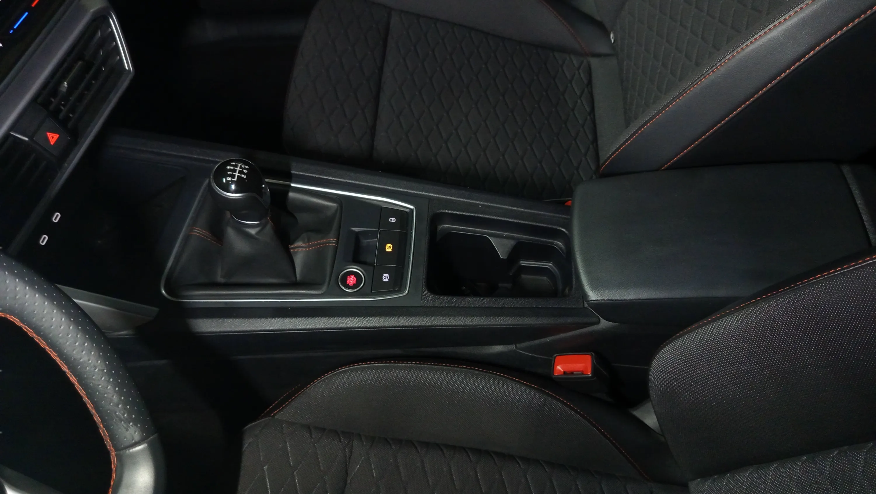 SEAT León 1.5 TSI FR 25 Aniversario - foto 18