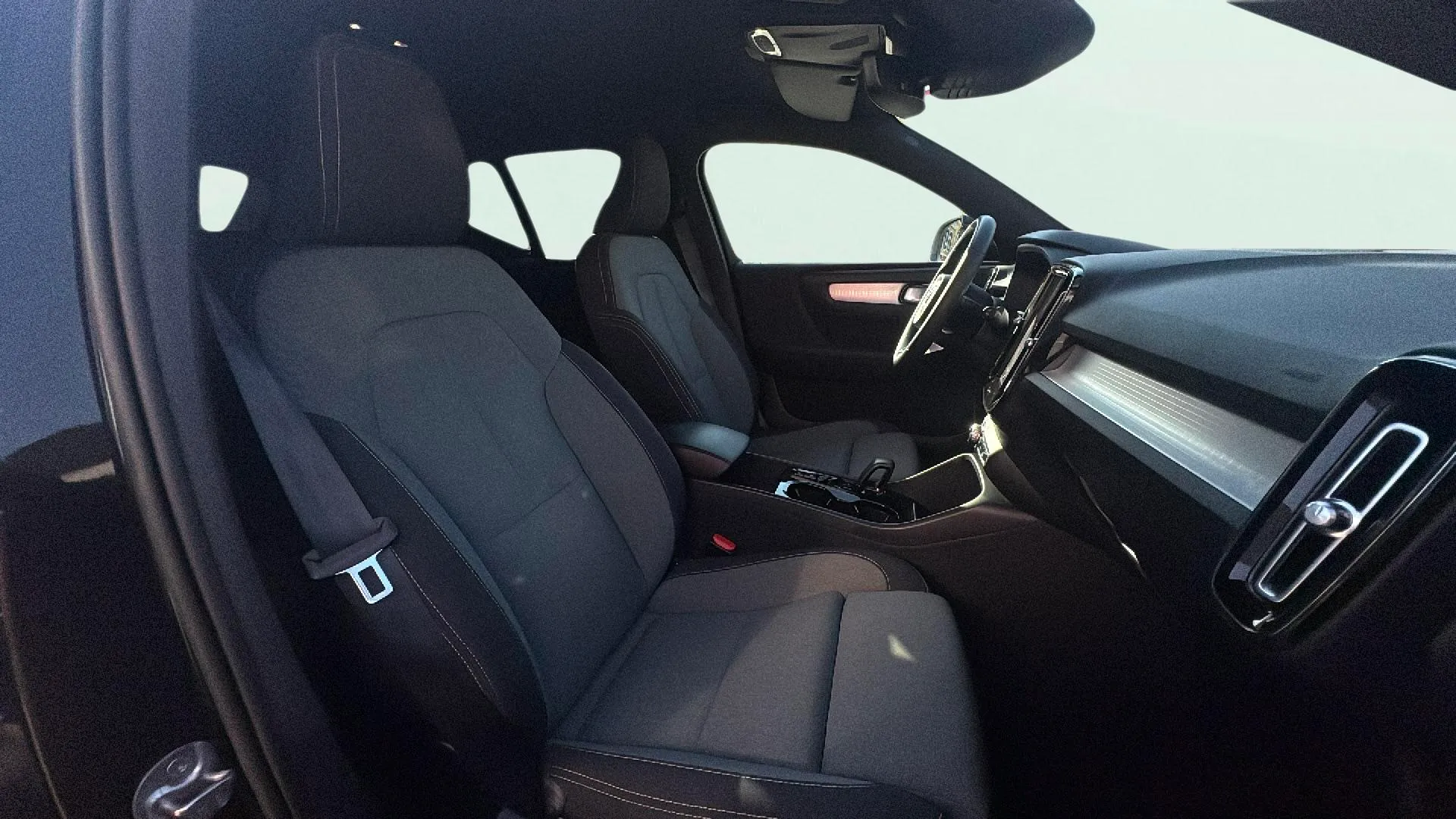 Volvo XC40 1.5 T4 Twin Recharge Essential - foto 14
