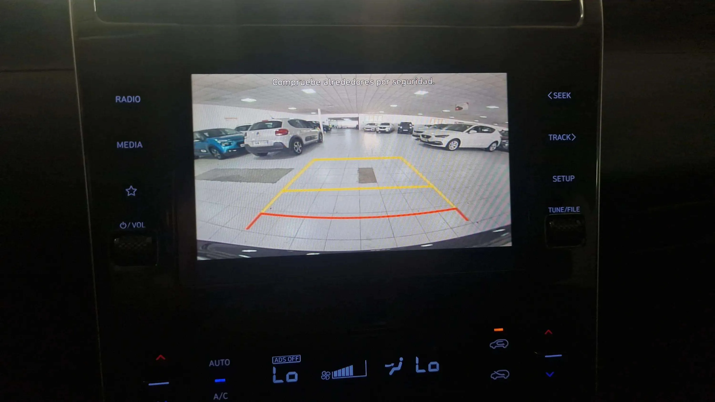 Hyundai Tucson 1.6 CRDi Maxx - foto 12