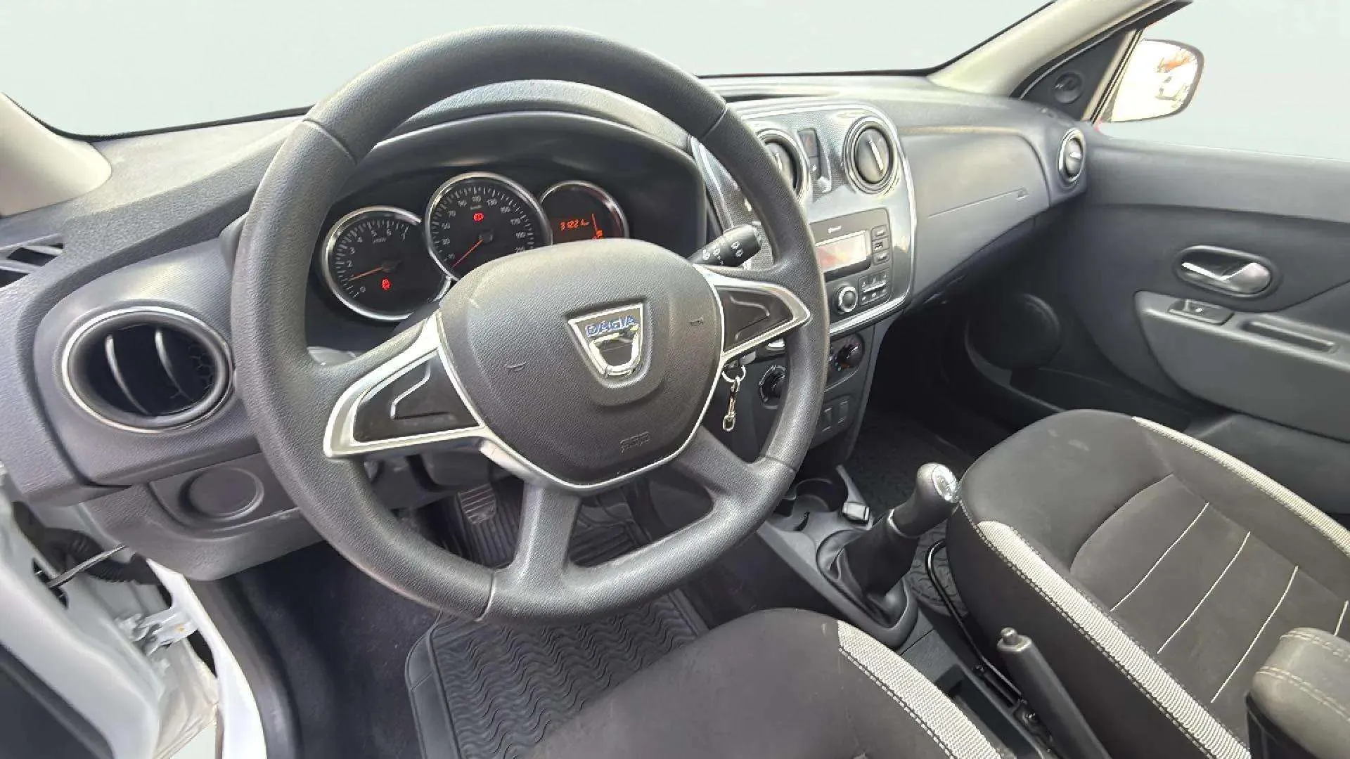 Dacia Sandero Stepway Comfort TCe - foto 10