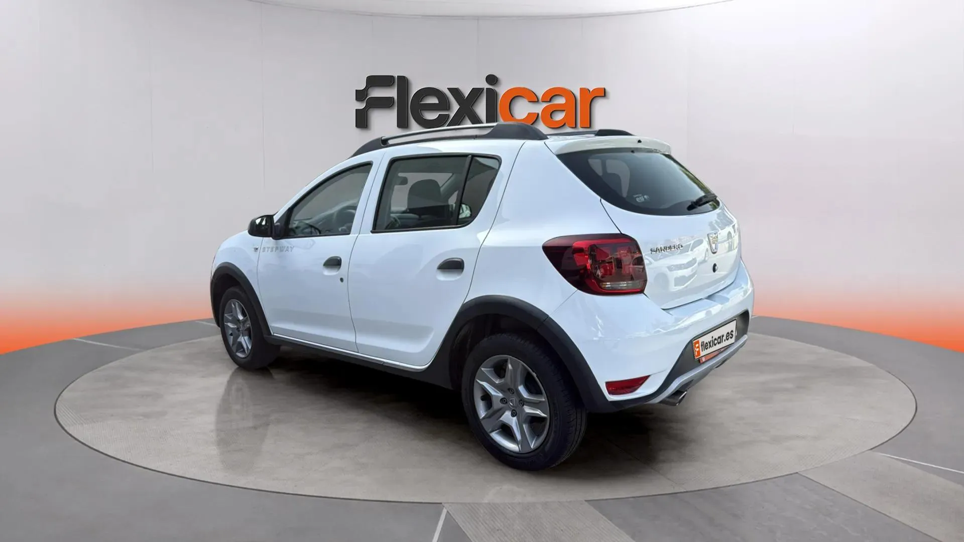 Dacia Sandero Stepway Comfort TCe - foto 7