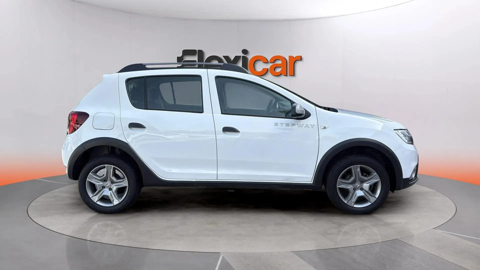 Dacia Sandero Stepway Comfort TCe - foto 6