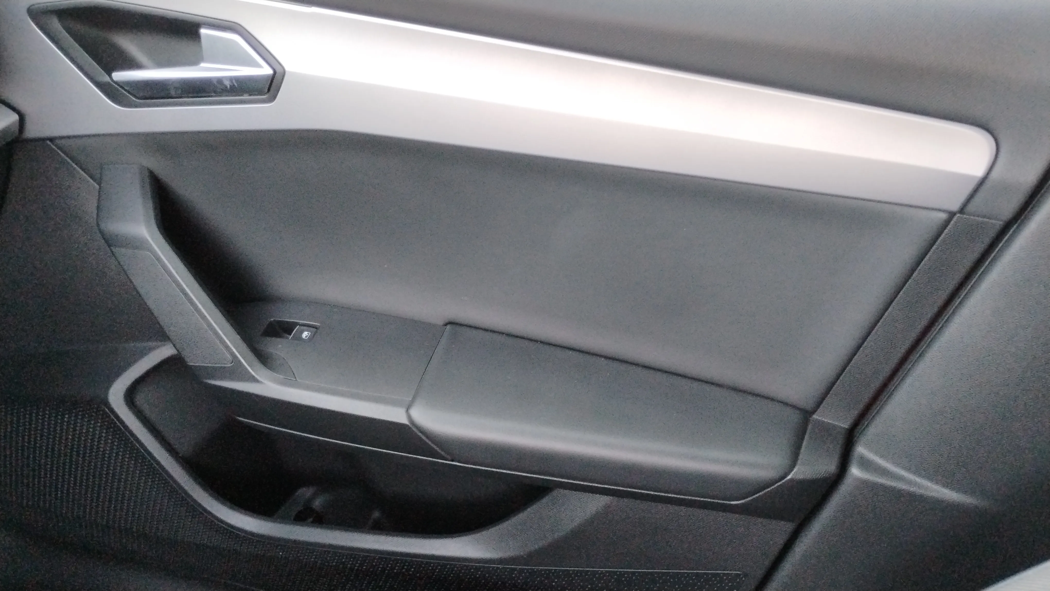 SEAT León 1.5 eTSI DSG-7 FR Go L - foto 13
