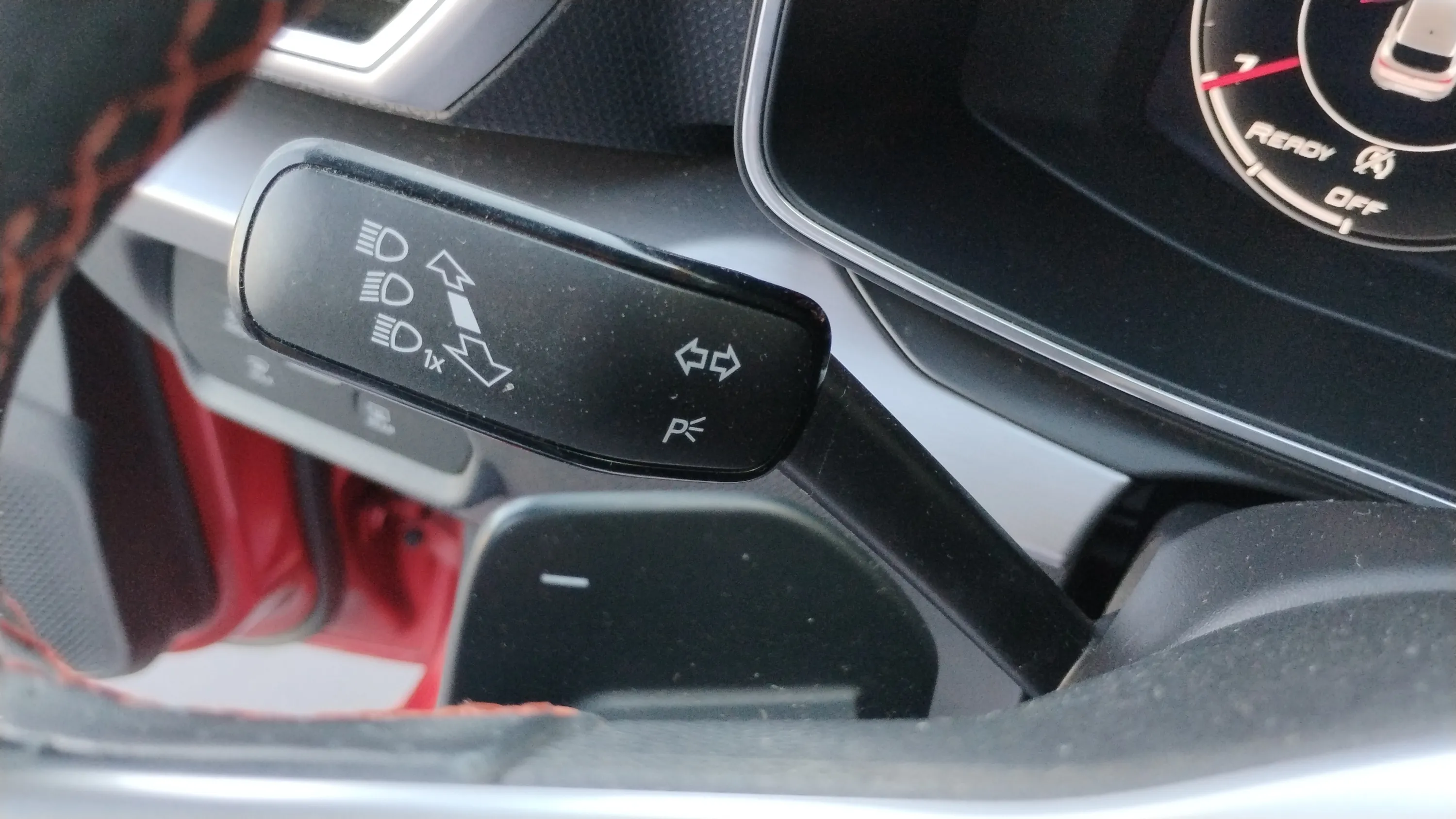 SEAT León 1.5 eTSI DSG-7 FR Go L - foto 18