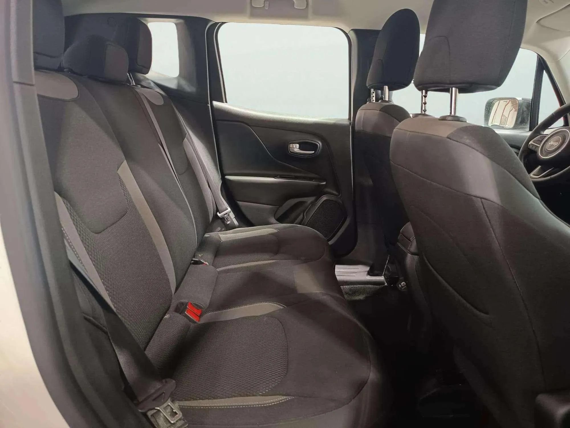 Jeep Renegade 4xe 1.3 PHEV Limited - foto 22