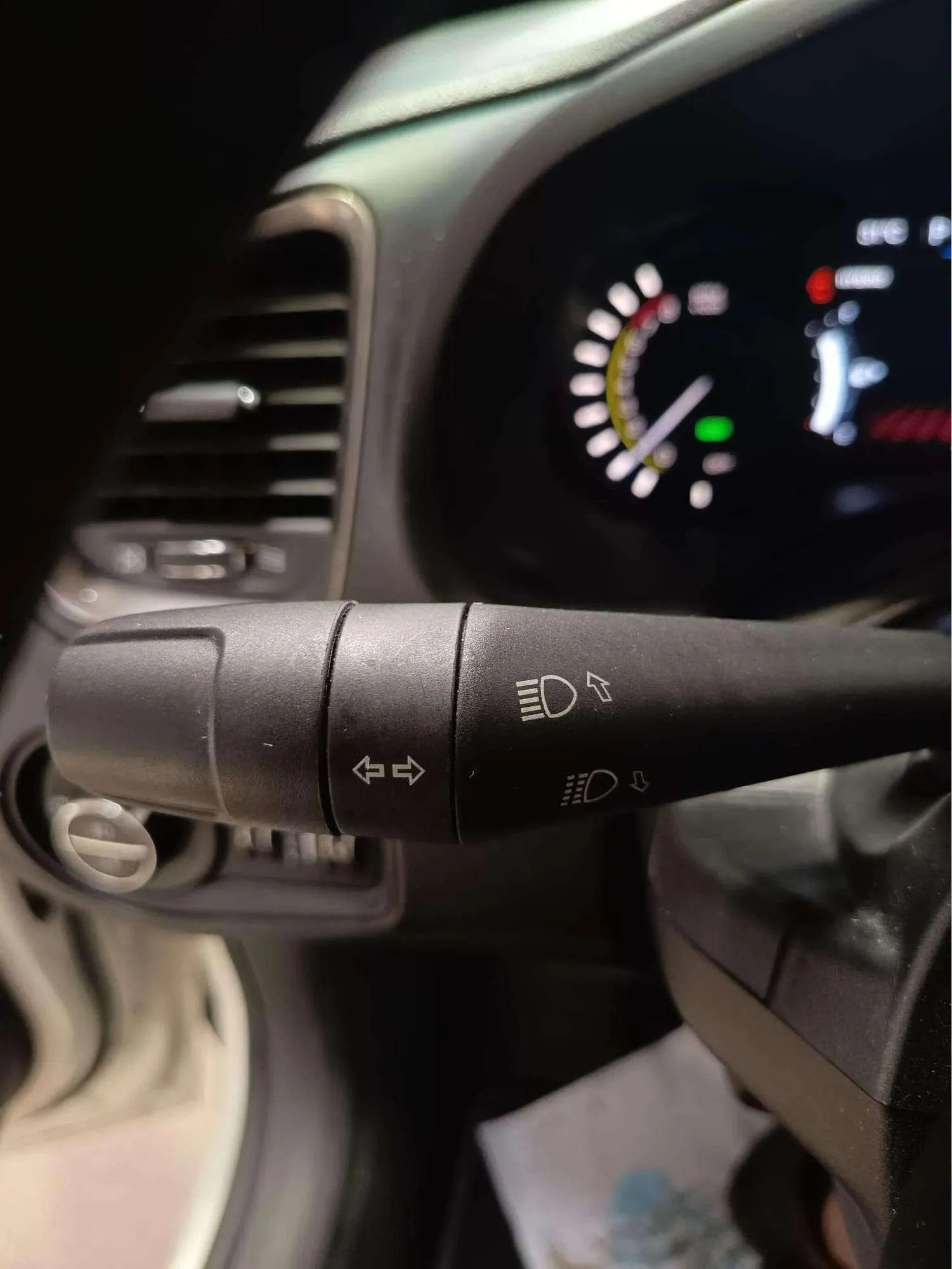 Jeep Renegade 4xe 1.3 PHEV Limited - foto 11