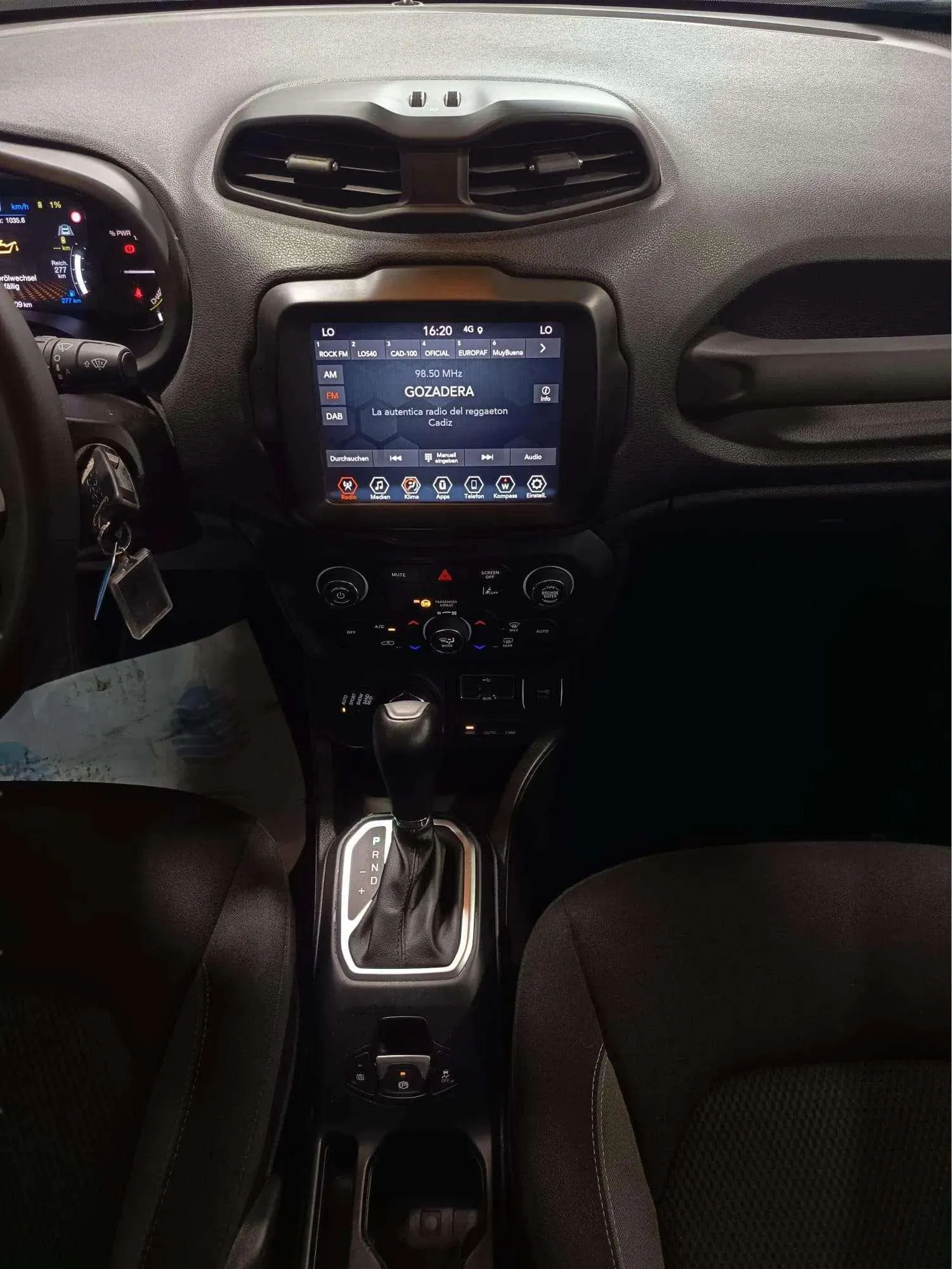 Jeep Renegade 4xe 1.3 PHEV Limited - foto 18