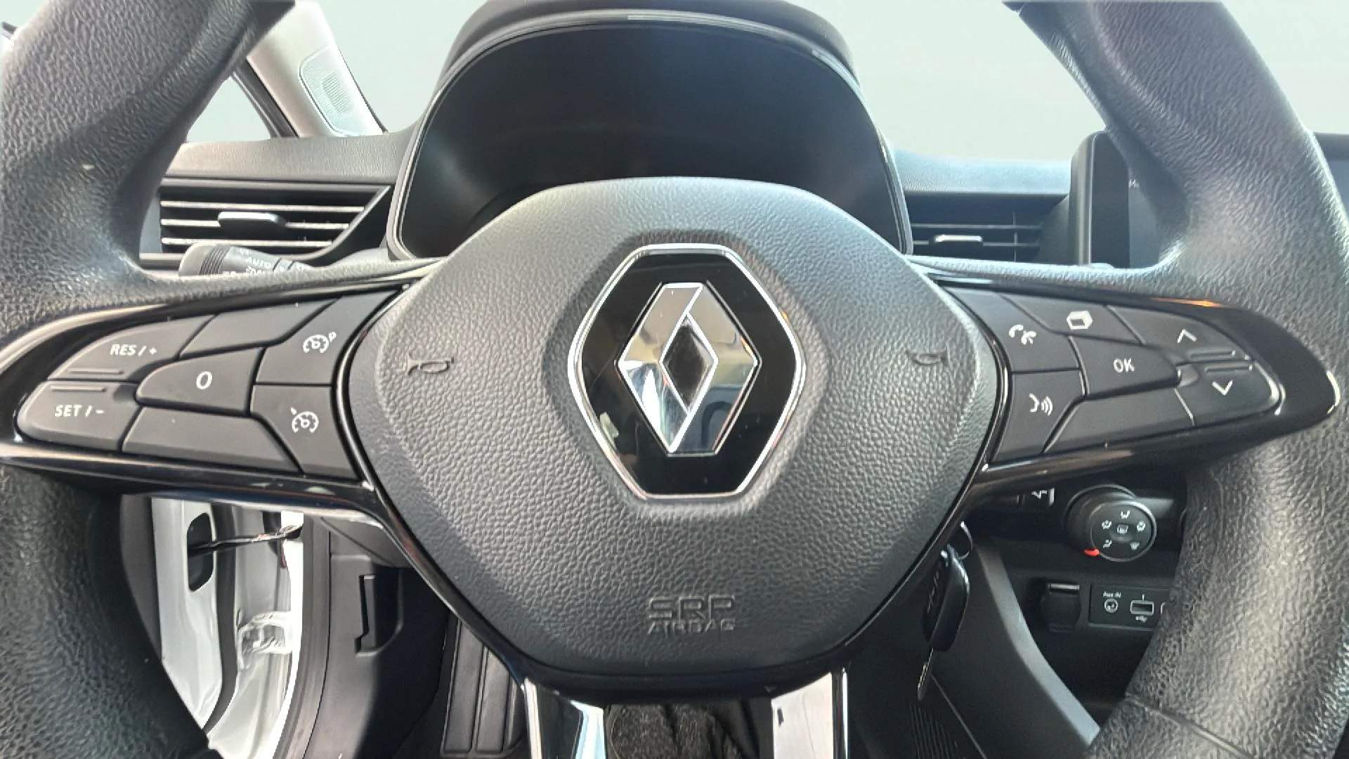 Renault Clio Business Blue dCi - foto 12