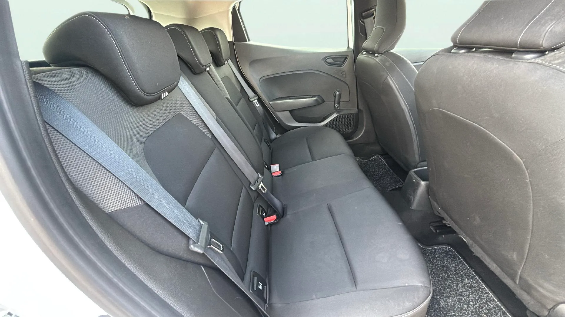 Renault Clio Business Blue dCi - foto 15