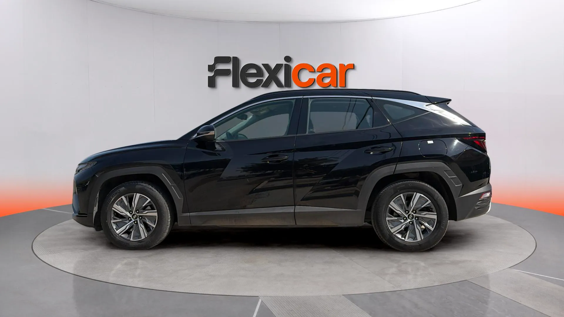 Hyundai Tucson 1.6 CRDi Maxx - foto 7
