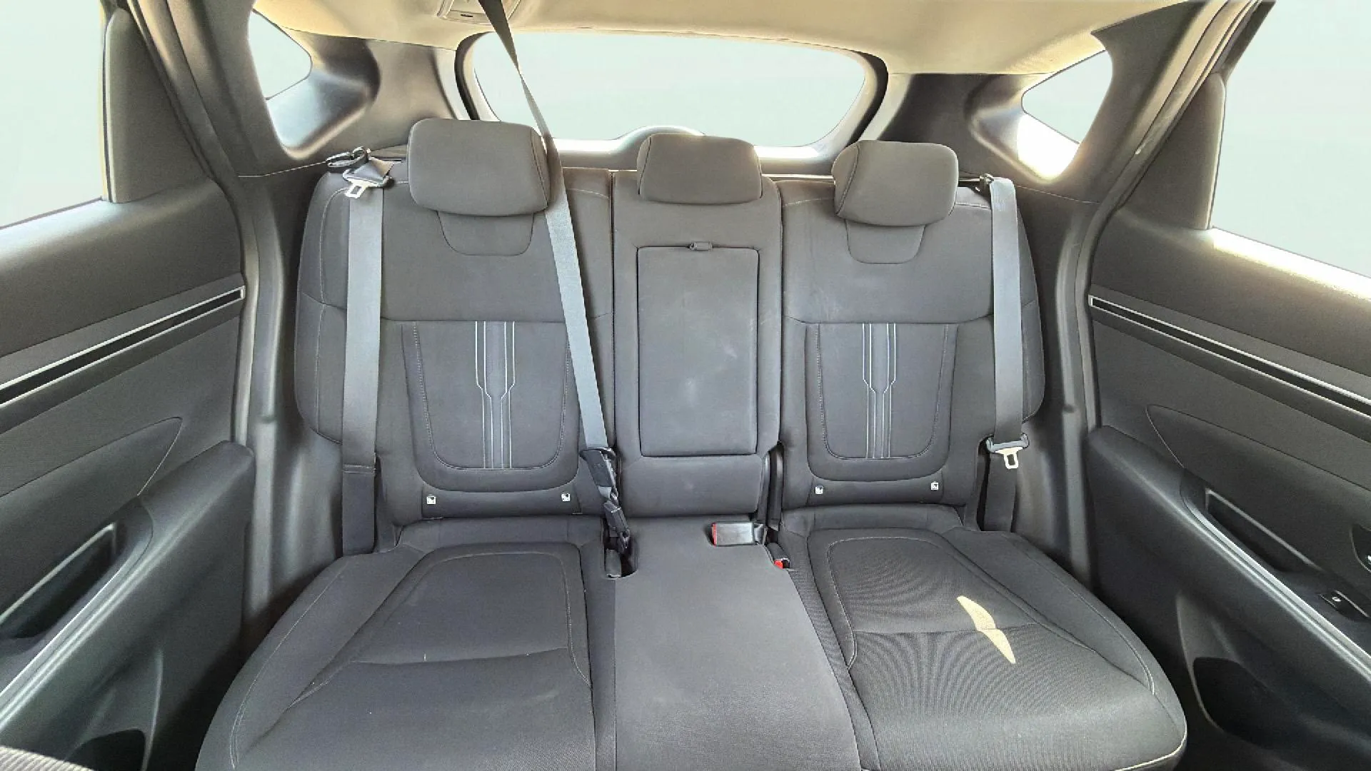 Hyundai Tucson 1.6 CRDi Maxx - foto 18
