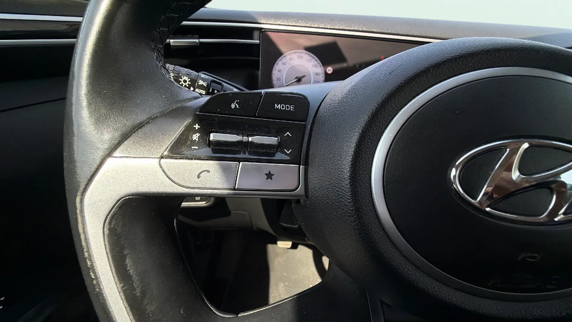 Hyundai Tucson 1.6 CRDi Maxx - foto 13