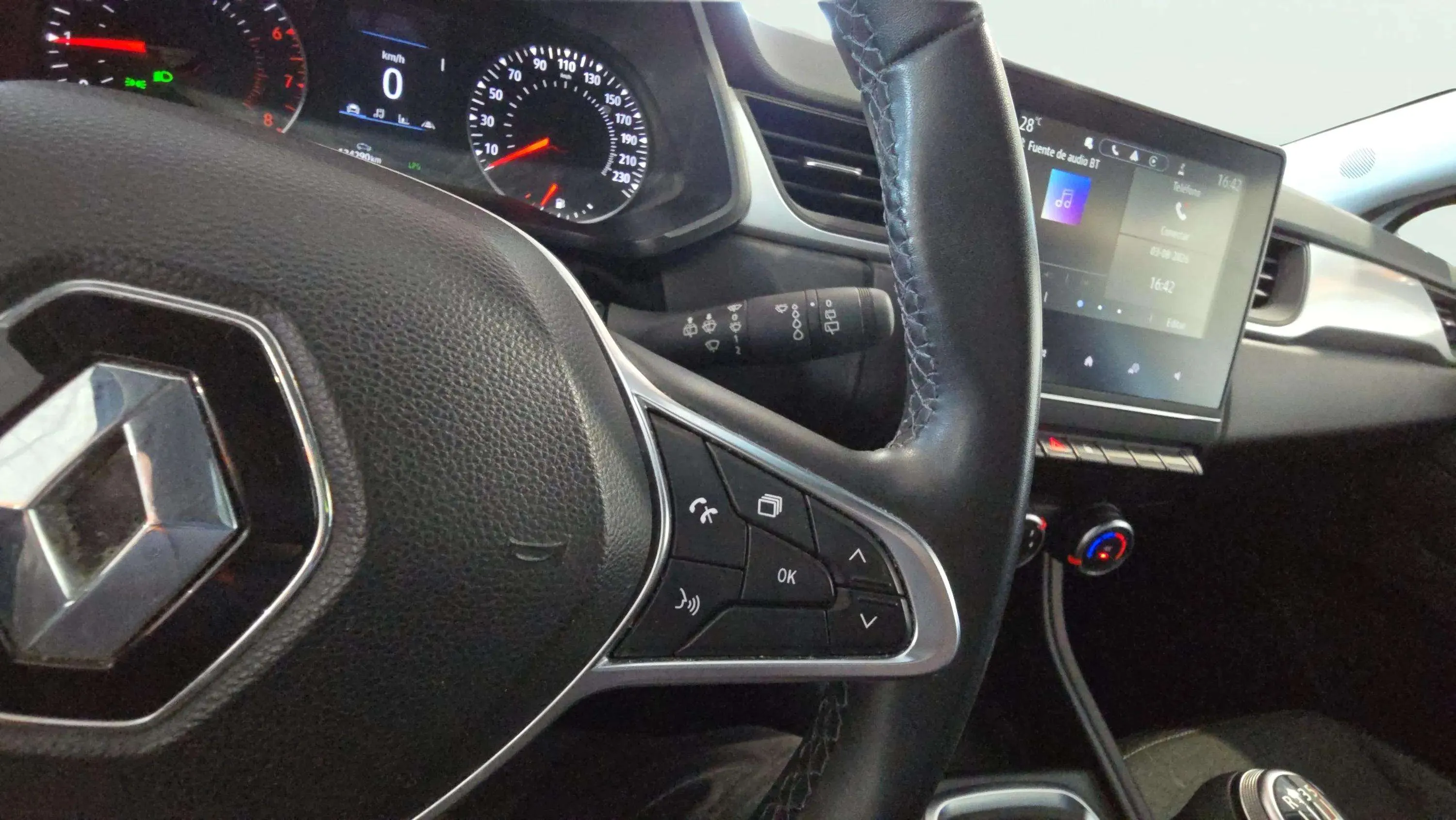 Renault Captur equilibre TCe GLP - foto 25