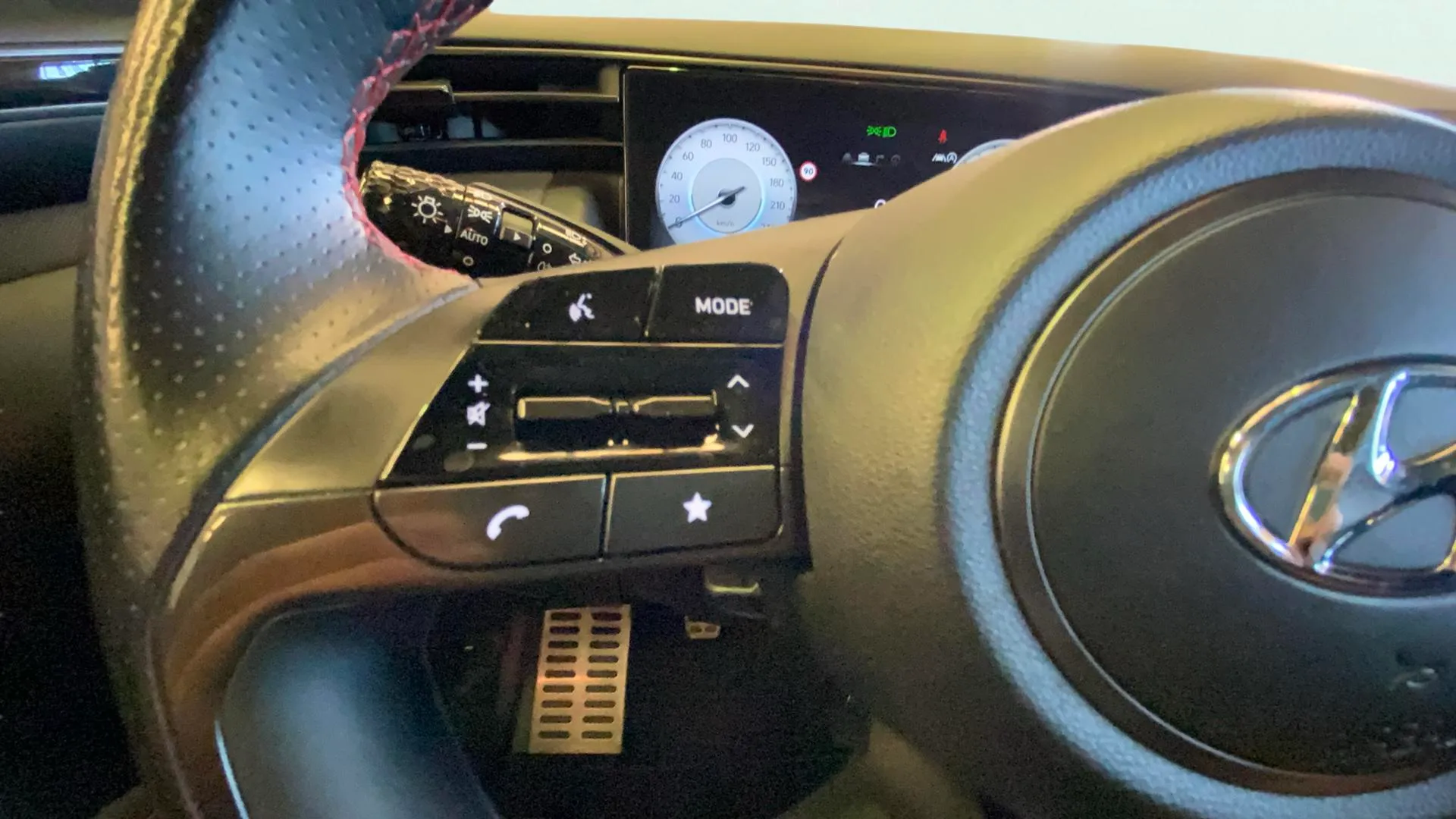 Hyundai Tucson 1.6 T-GDi N Line 30 Anivers - foto 19