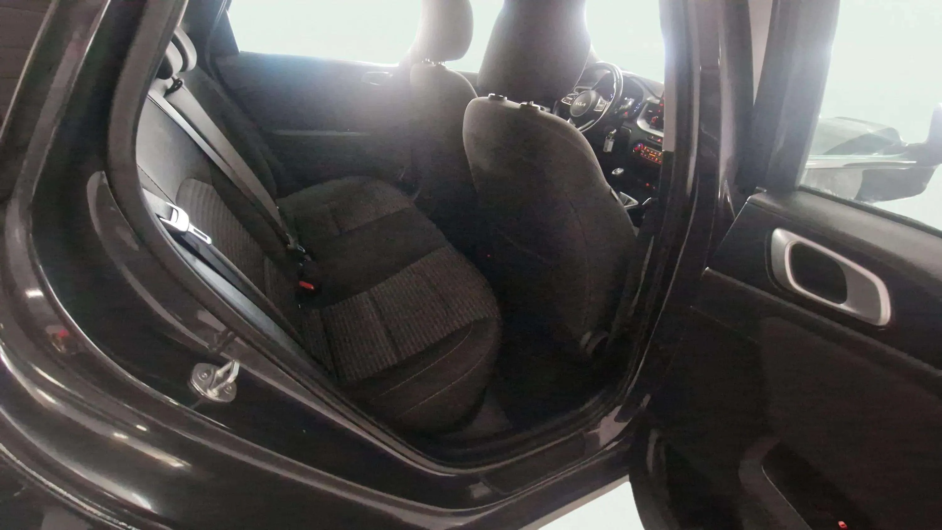 Kia Ceed 1.6 MHEV iMT Drive - foto 21
