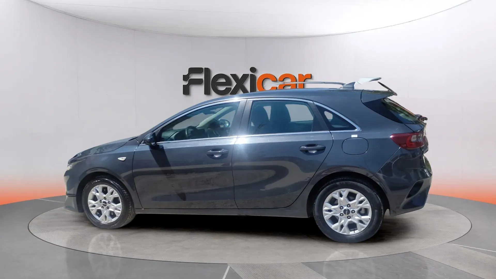 Kia Ceed 1.6 MHEV iMT Drive - foto 4
