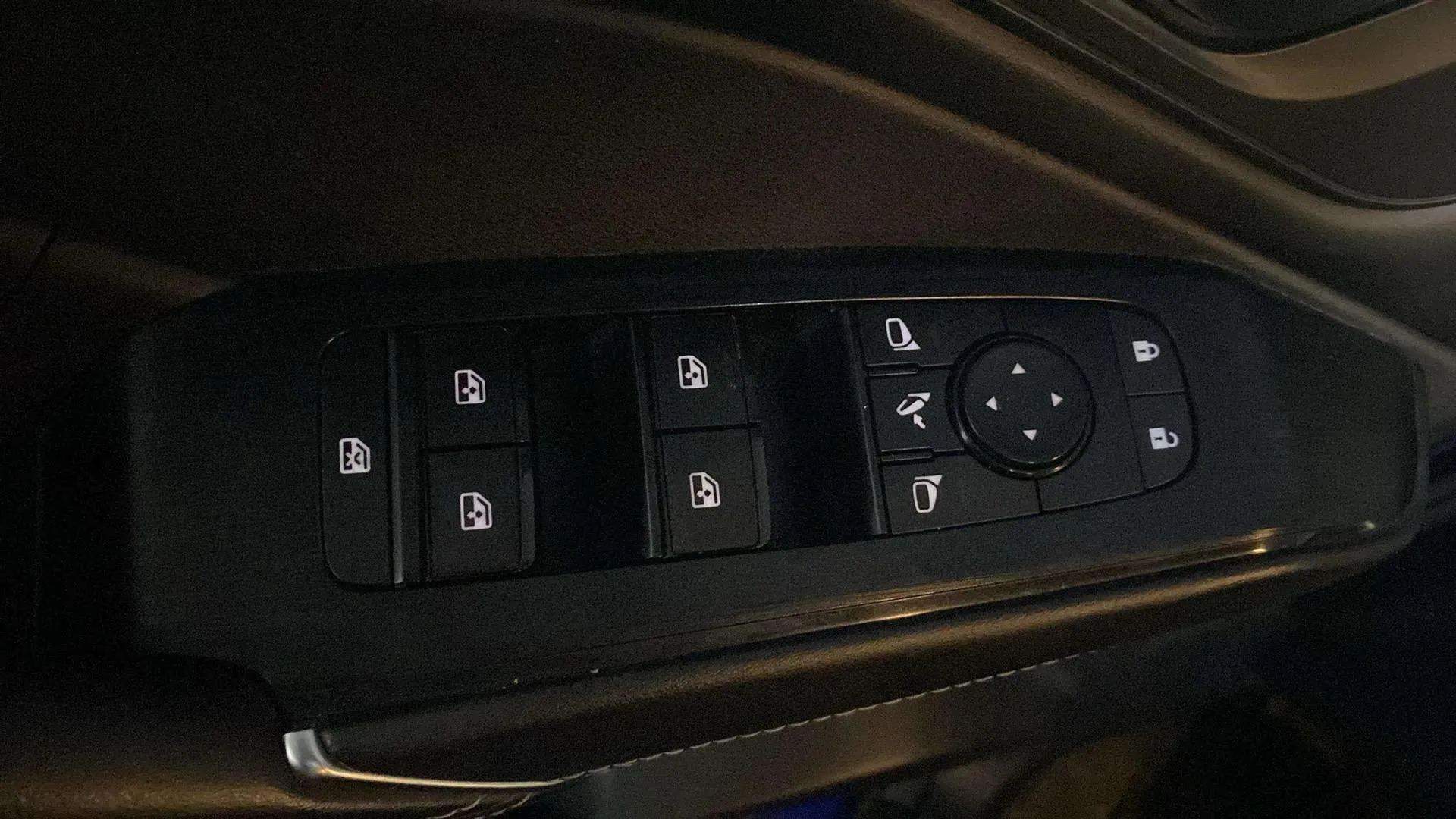Nissan Qashqai E-POWER Tekna - foto 18