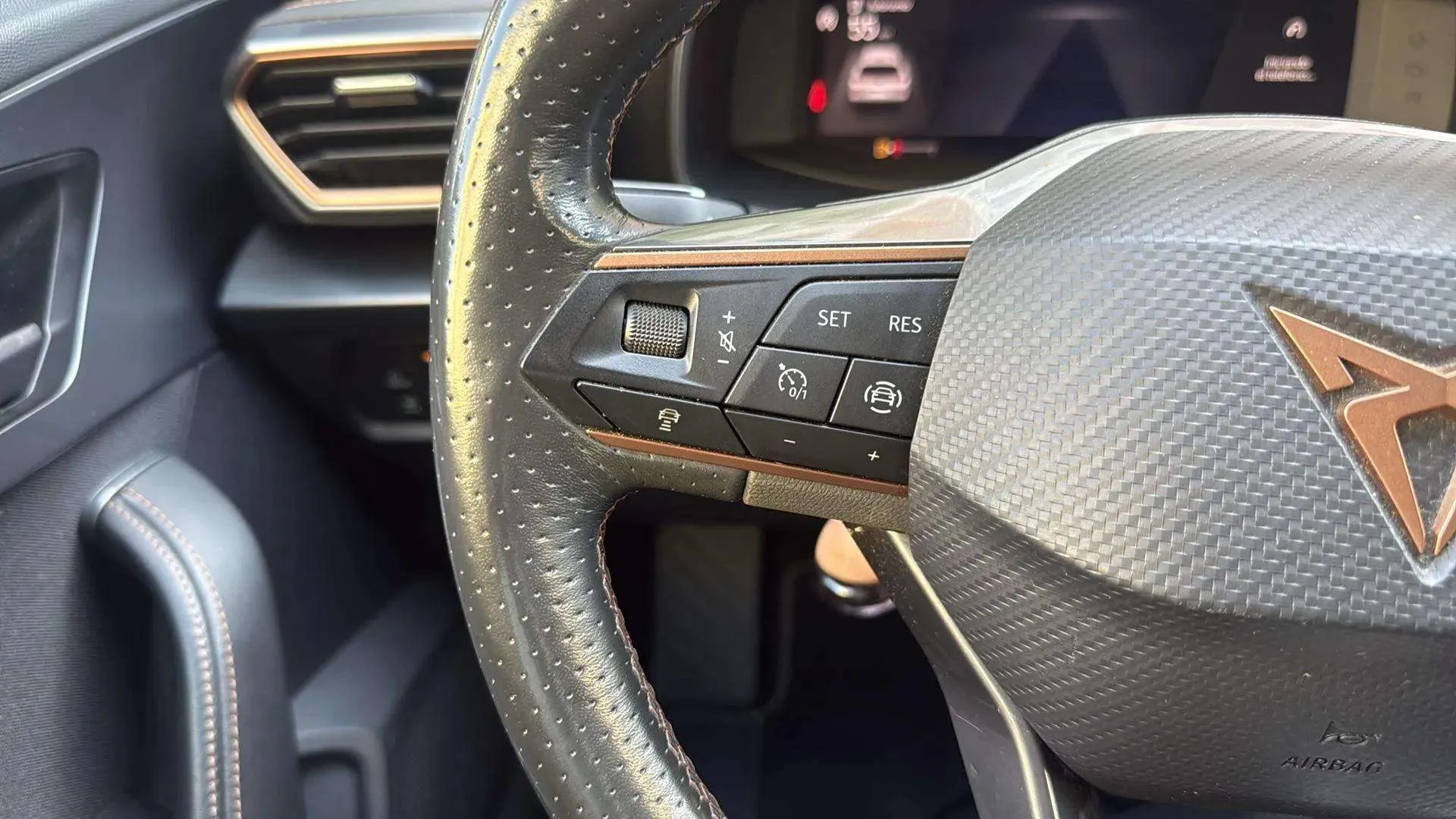 Cupra Formentor 1.5 TSI - foto 21