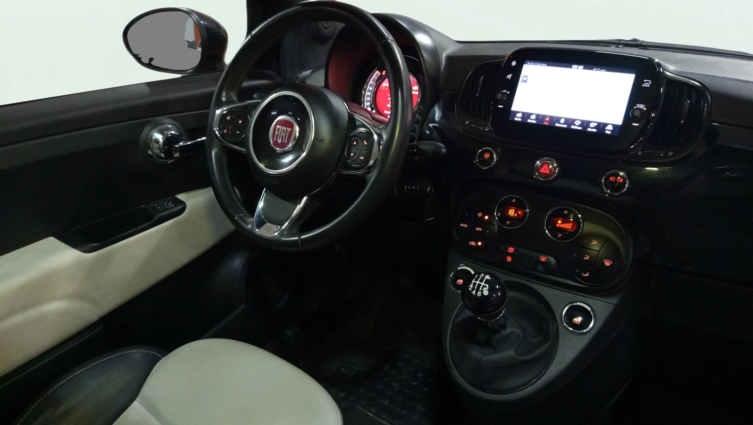 Fiat 500 Dolcevita 1.0 Hybrid - foto 27
