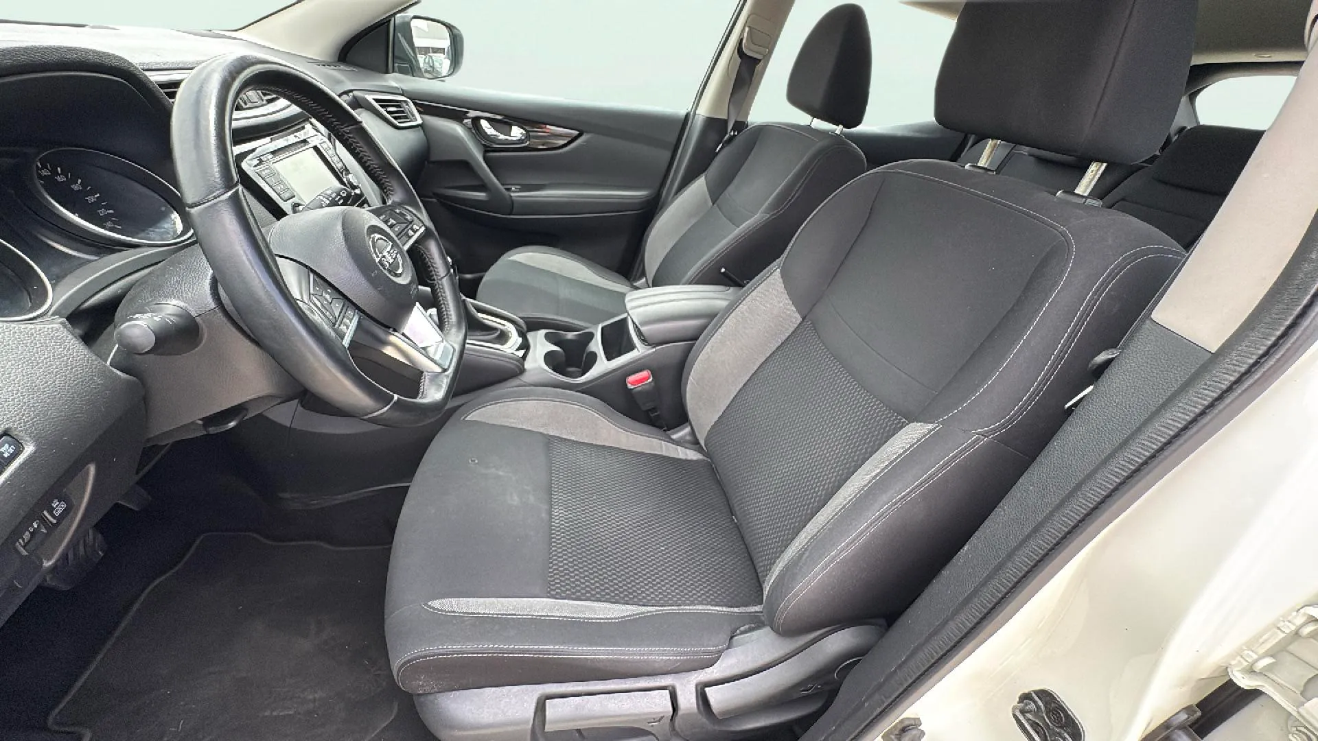 Nissan Qashqai dCi Xtronic 4WD Acenta - foto 23