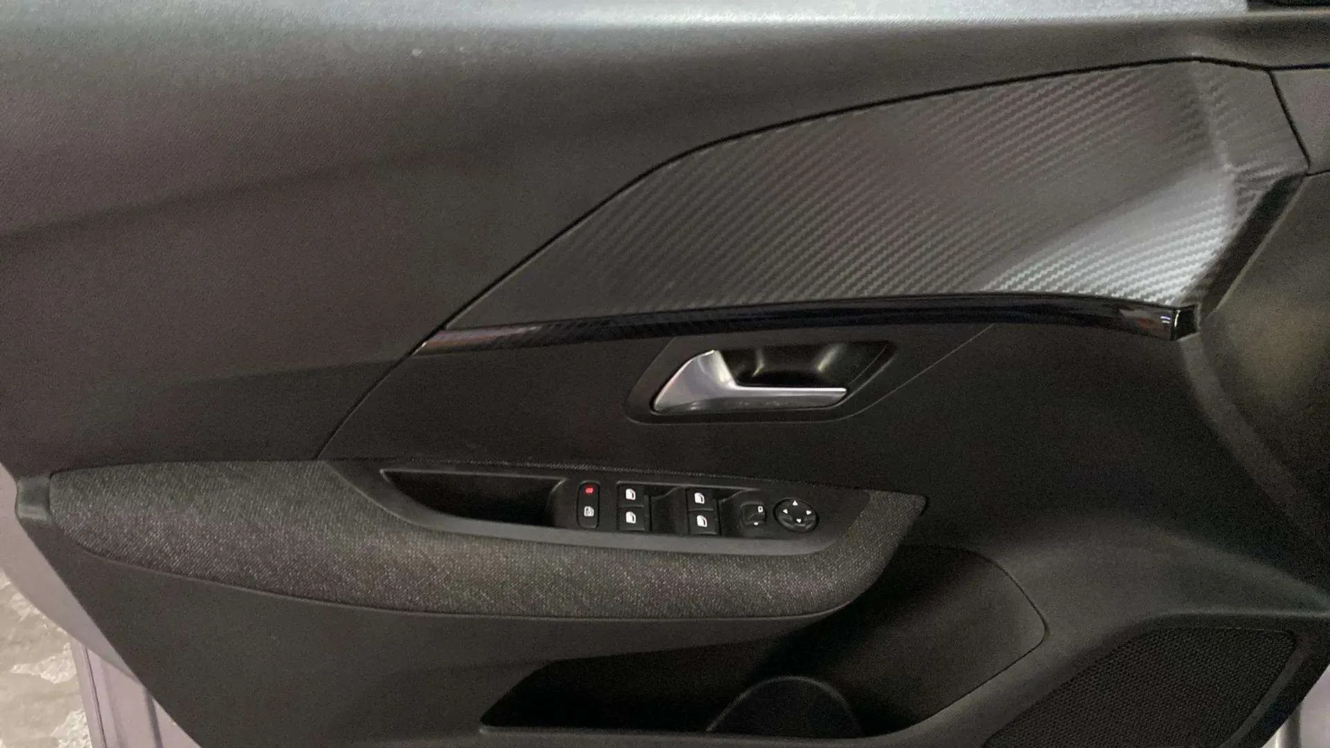 Peugeot 208 Style PureTech 100 - foto 18