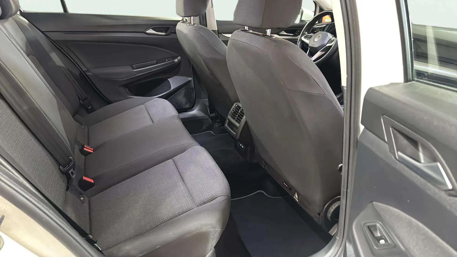 Volkswagen Golf 2.0 TDI Variant - foto 20
