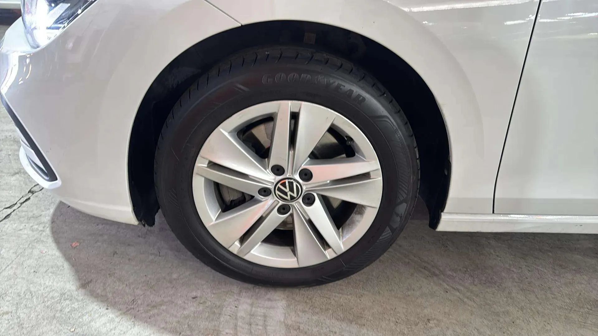 Volkswagen Golf 2.0 TDI Variant - foto 26
