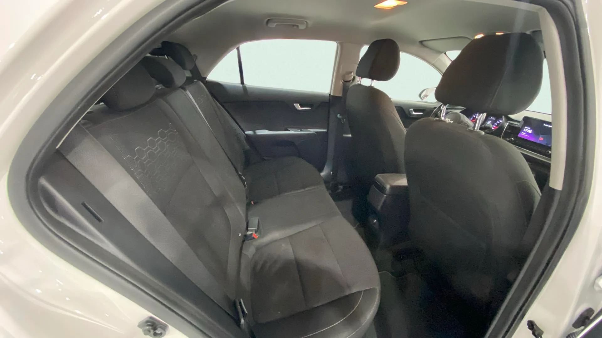 Kia Rio 1.0 T-GDi MHEV iMT Drive - foto 14
