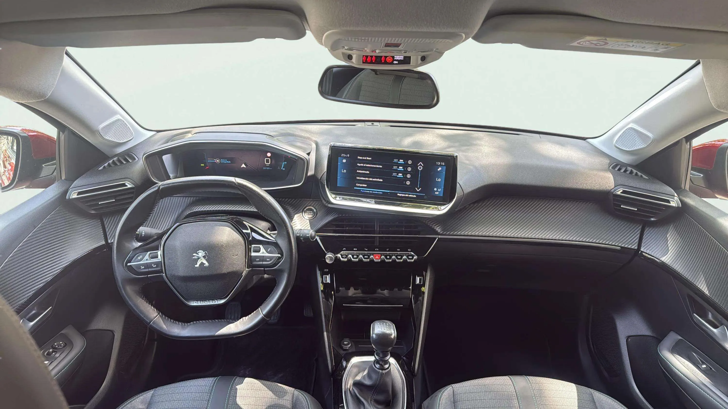 Peugeot 208 PureTech Allure - foto 9