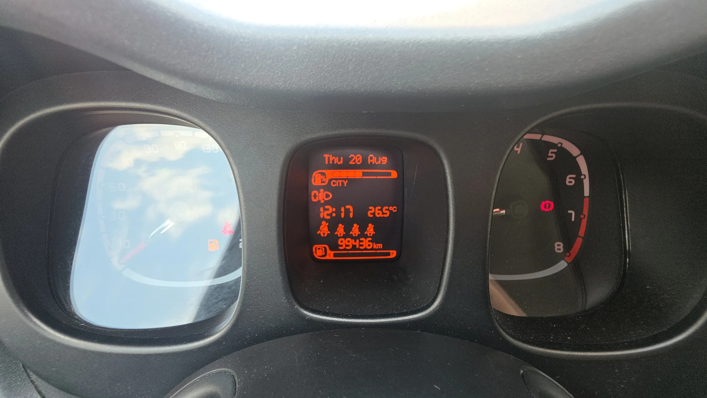 Fiat Panda Red 1.0 Hybrid - foto 16