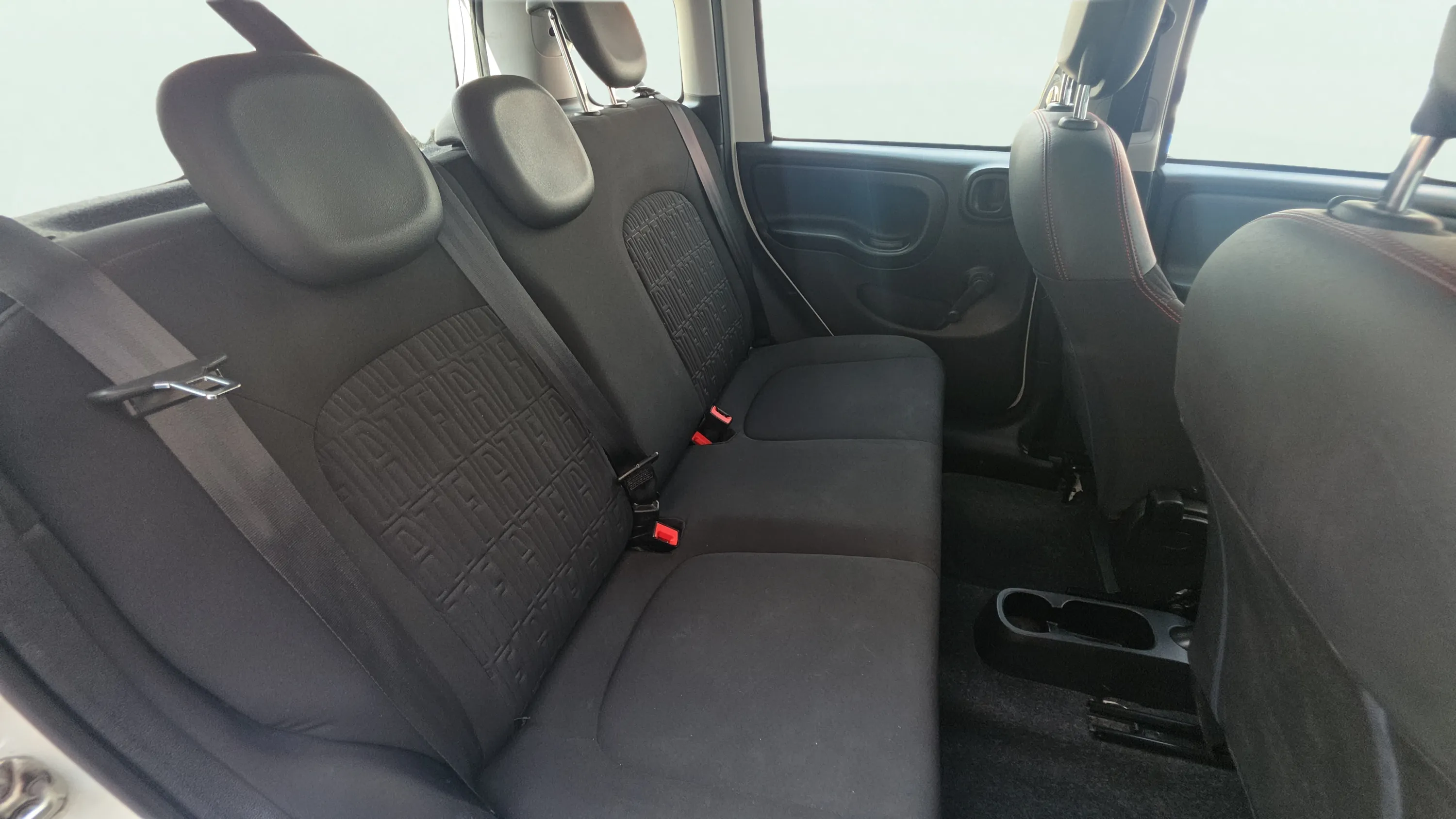 Fiat Panda Red 1.0 Hybrid - foto 19