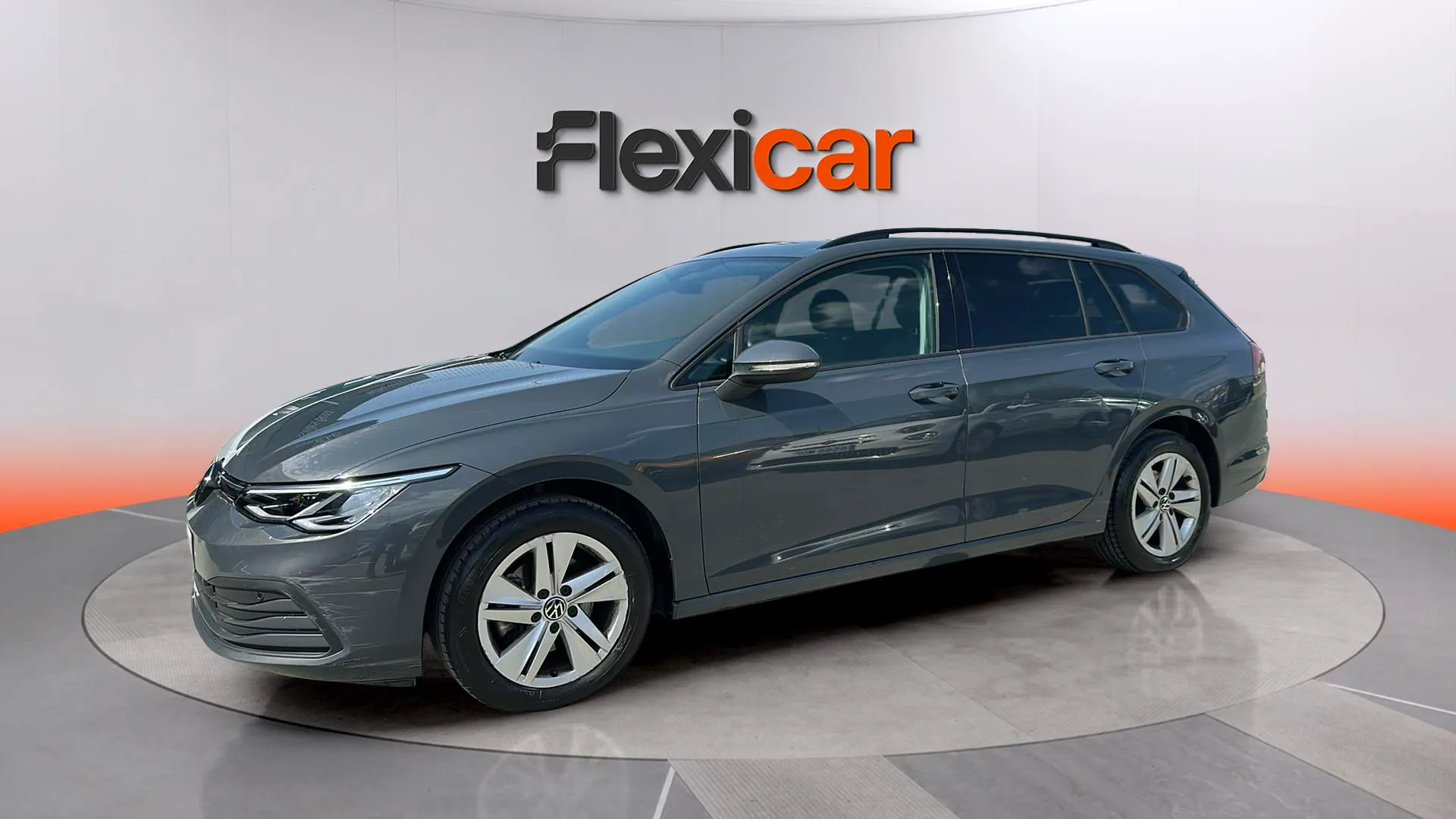 Volkswagen Golf Life 1.0 TSI Variant - foto 1